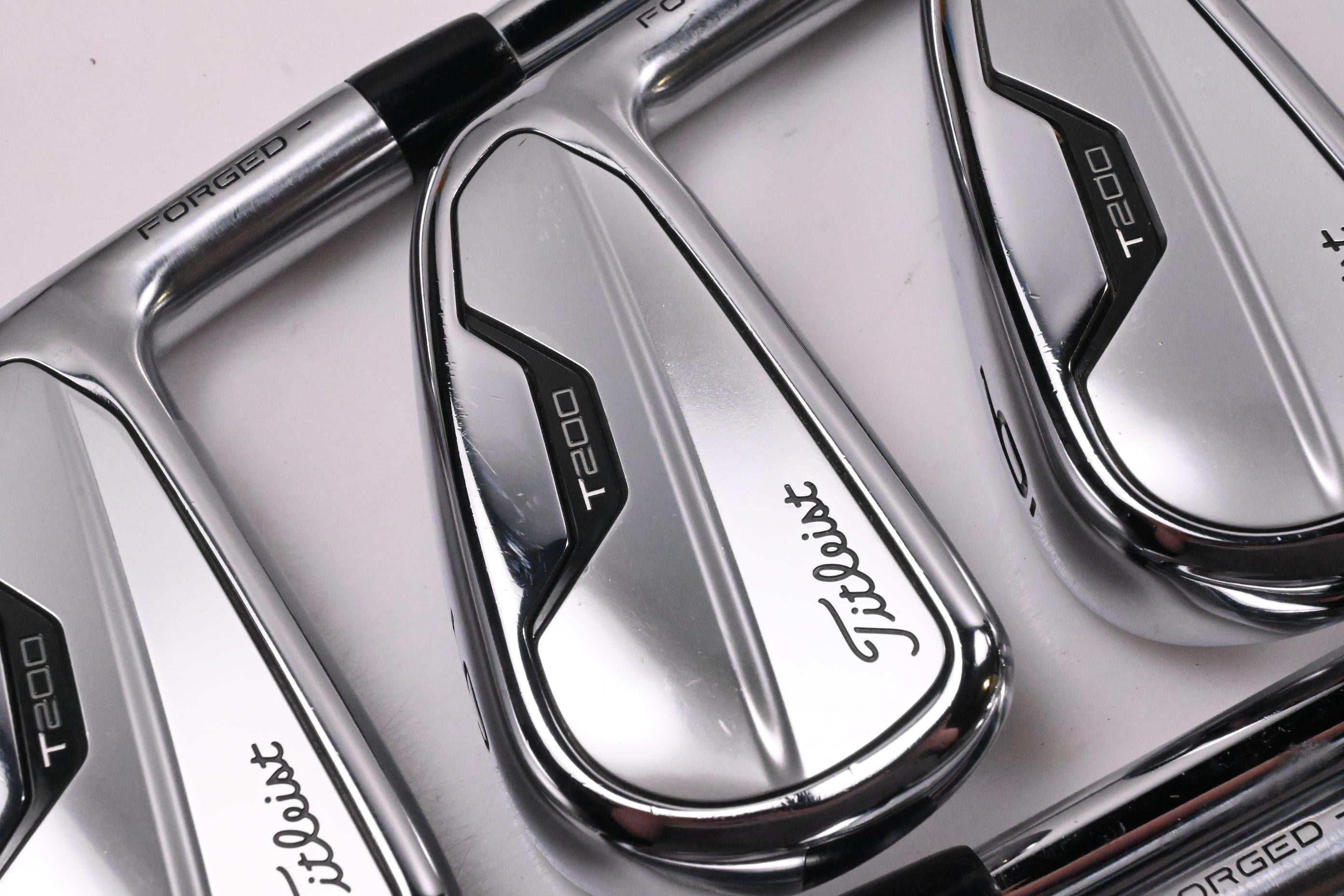 Titleist T200 2021 Irons / 4-PW+GW / Regular Flex Dynamic Gold R300 Shafts