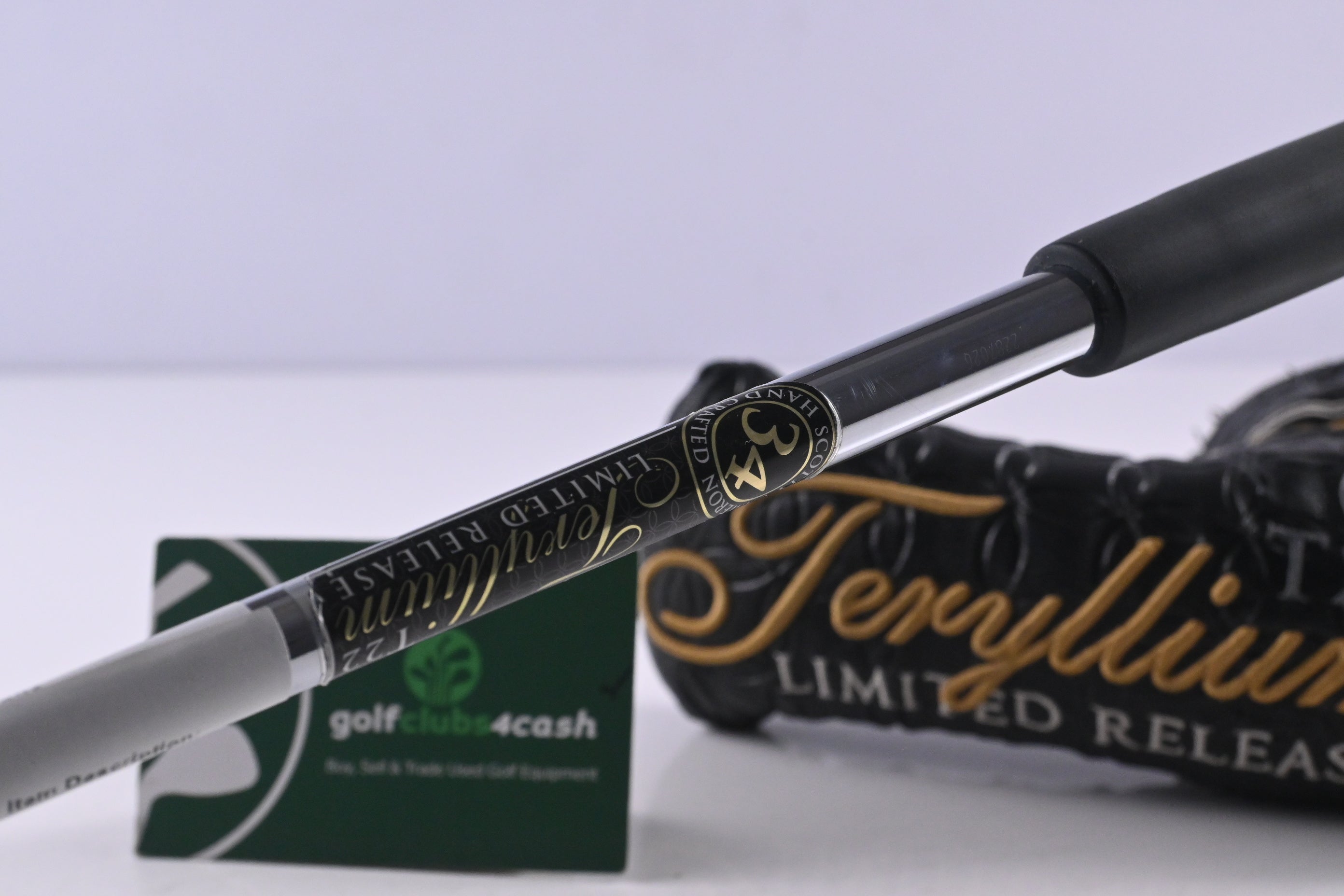 Scotty Cameron Teryllium T22 Newport II Putter / 33 Inch