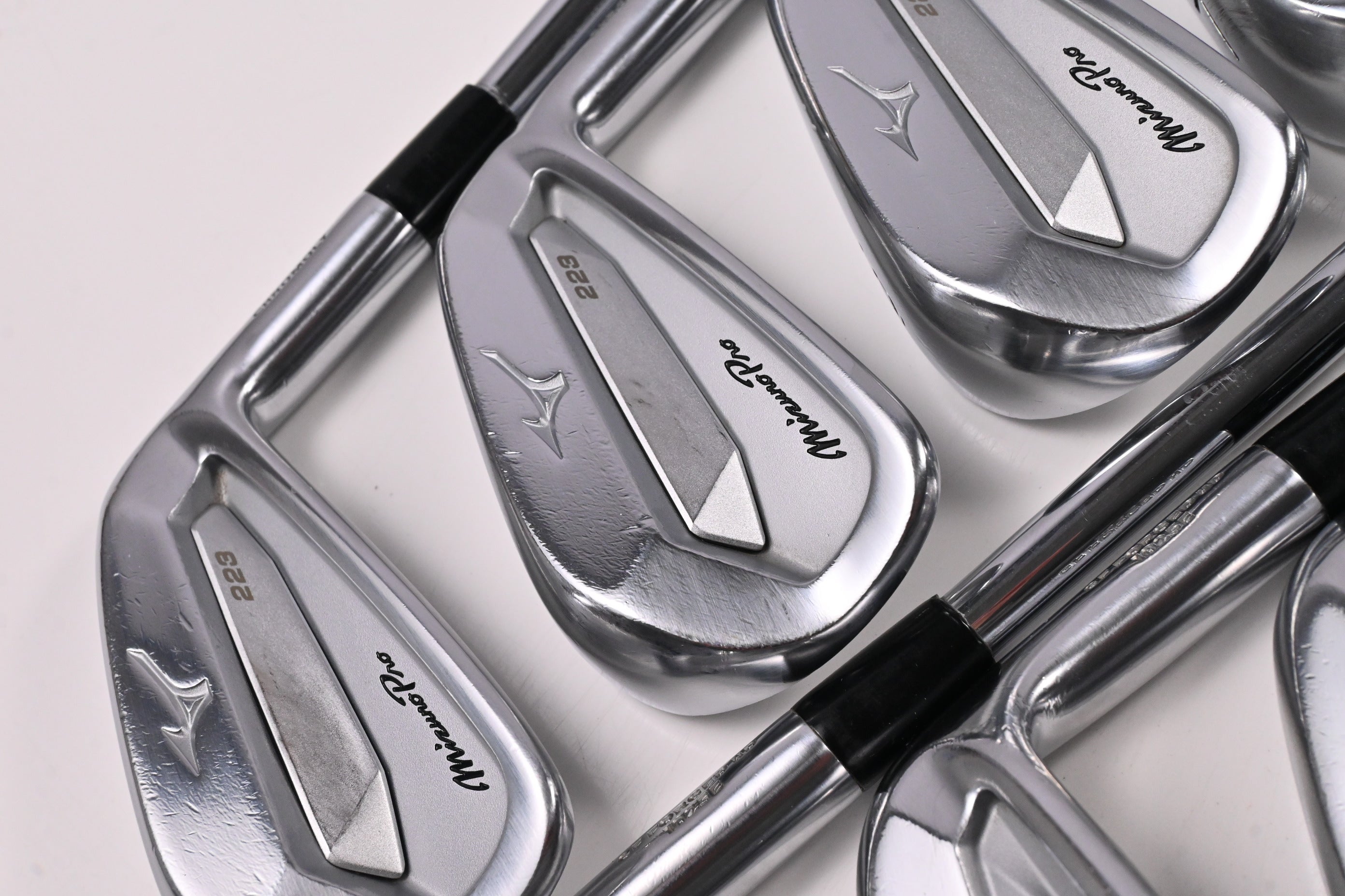 Mizuno Pro 223 Irons / 4-PW+GW / X-Flex N.S.PRO Modus 3 Tour 115 Shafts