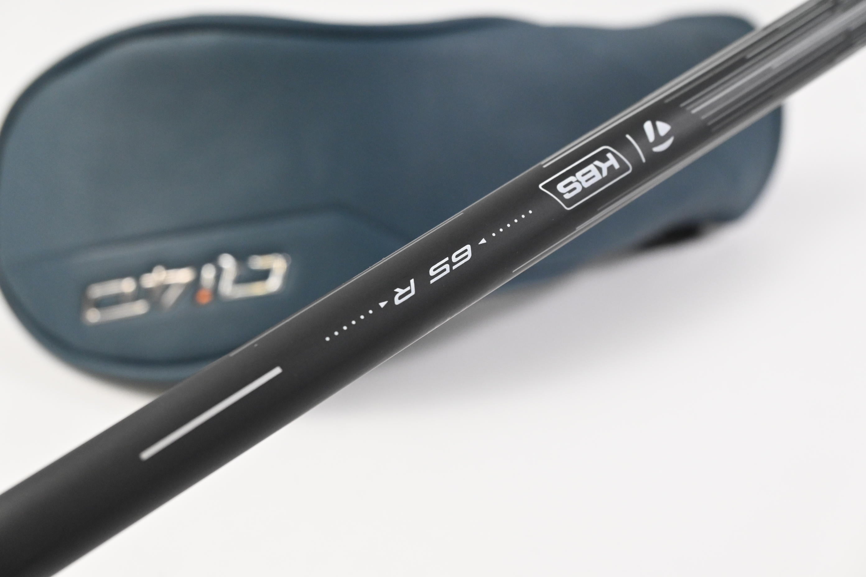 Taylormade Qi4D #4 Hybrid / 22 Degree / Regular Flex Reax 65 Shaft