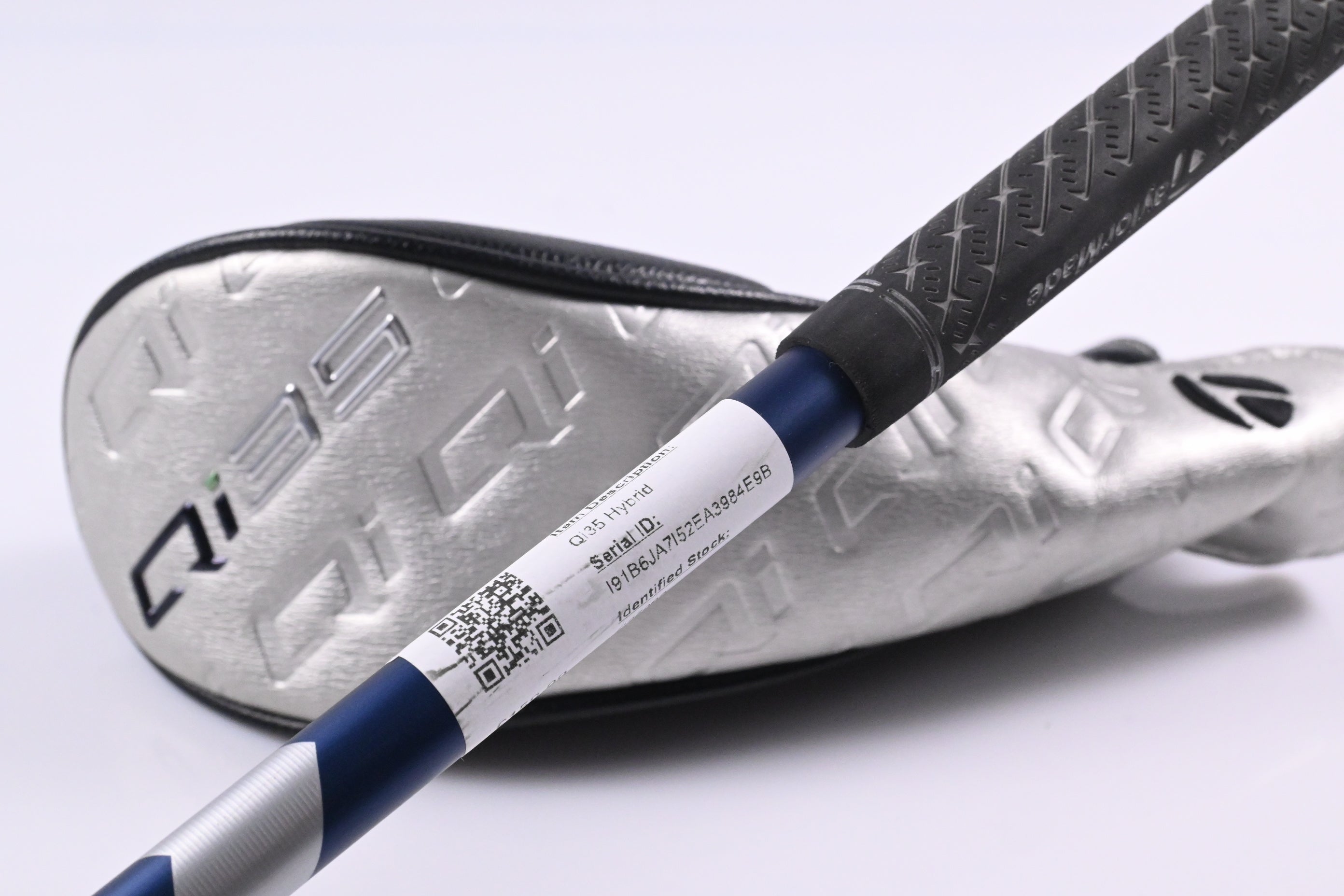 Taylormade Qi35 #4 Hybrid / 22 Degree / Regular Flex Fujikura Ventus Blue 6
