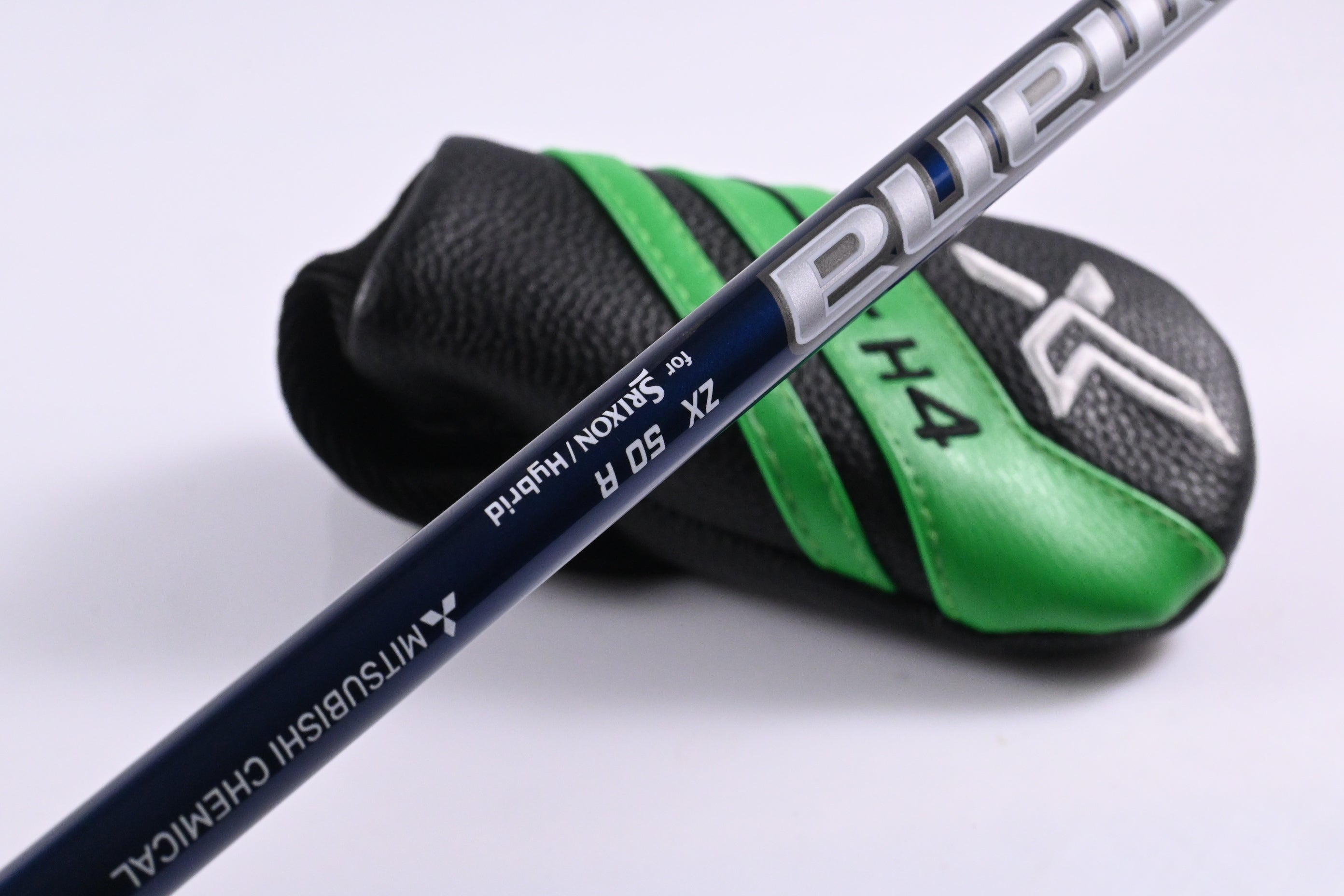 XXIO X 2022 #4 Hybrid / 20 Degree / Regular Flex Diamana ZX 50 Shaft
