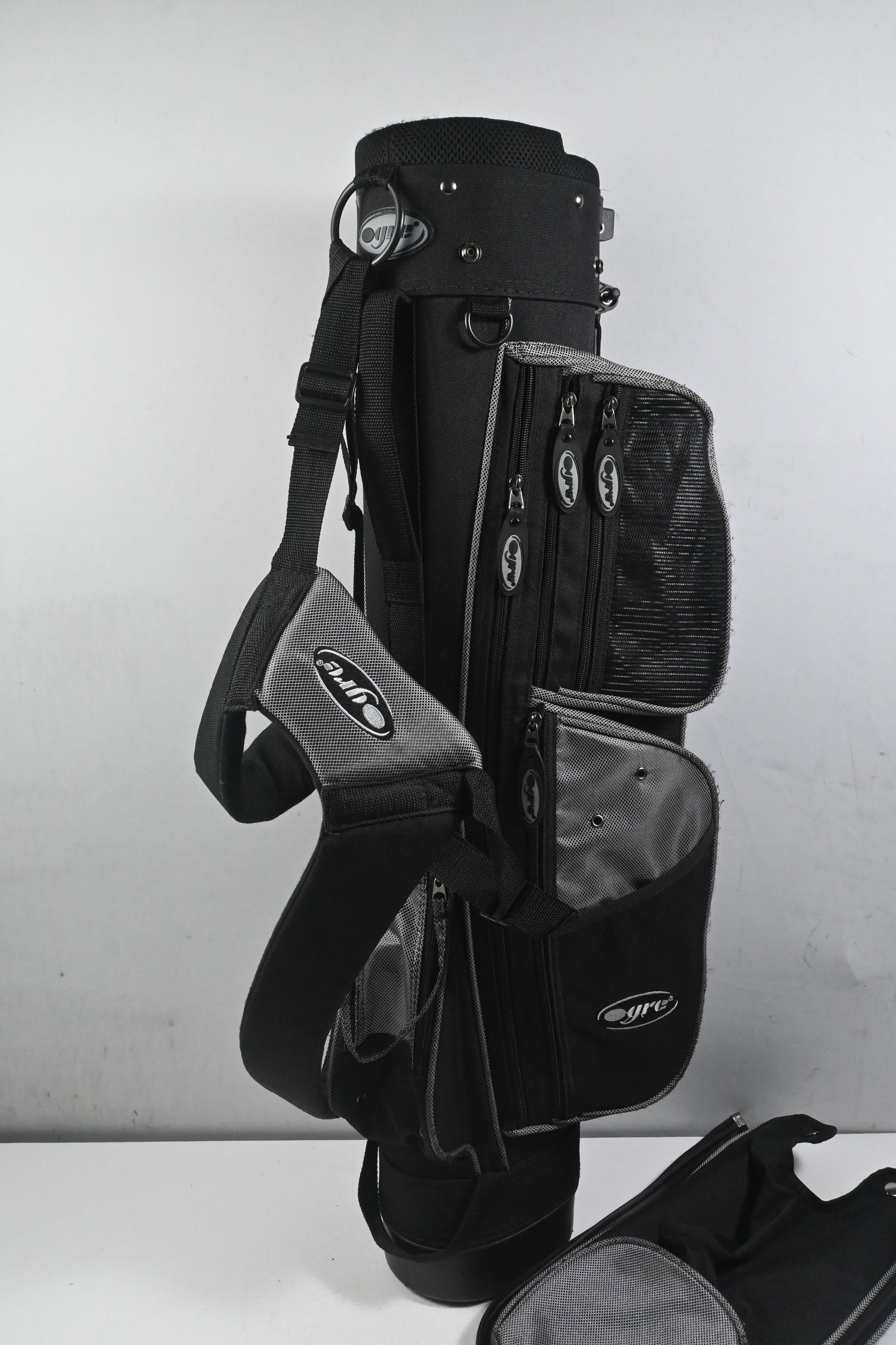 Ogre Stand Bag / 4-Way Divider / Black & Grey