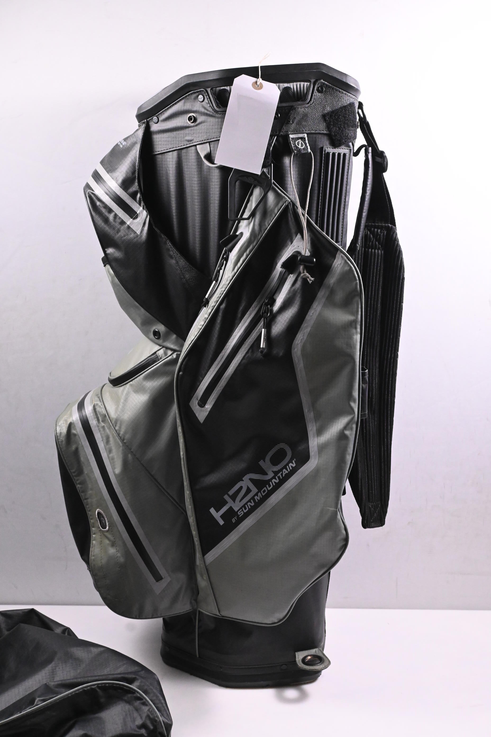 Sun Mountain H2NO Cart Bag / 14-Way Divider / Black, Grey