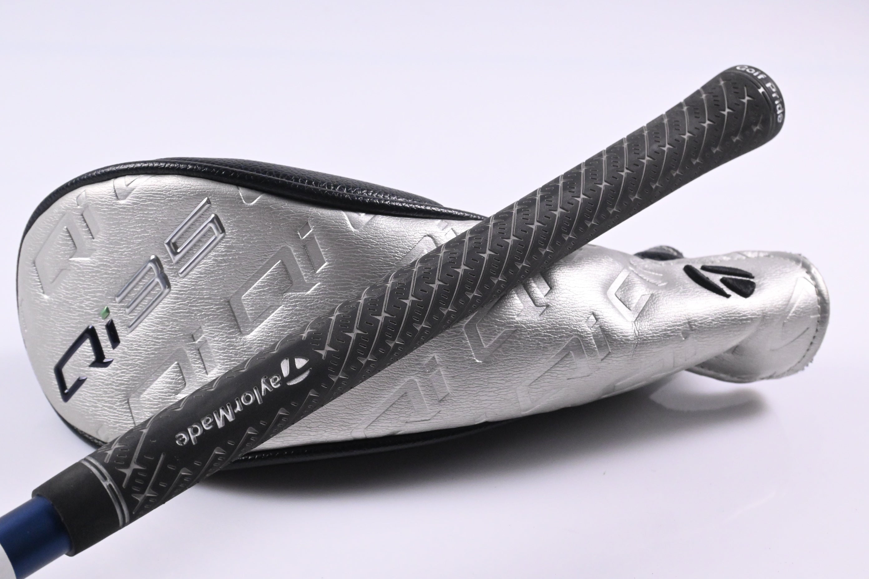 Taylormade Qi35 #4 Hybrid / 22 Degree / Regular Flex Fujikura Ventus Blue 6