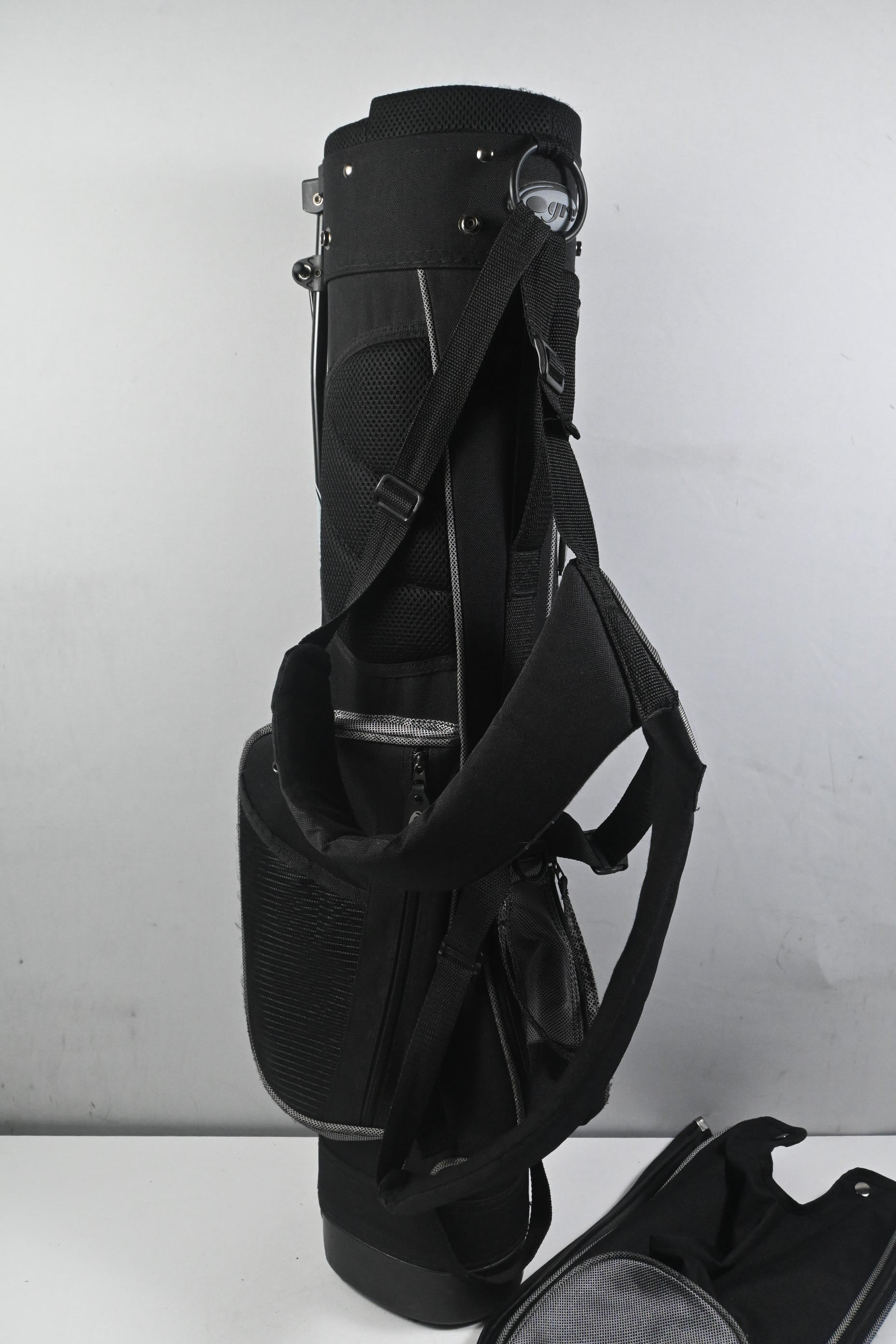 Ogre Stand Bag / 4-Way Divider / Black & Grey
