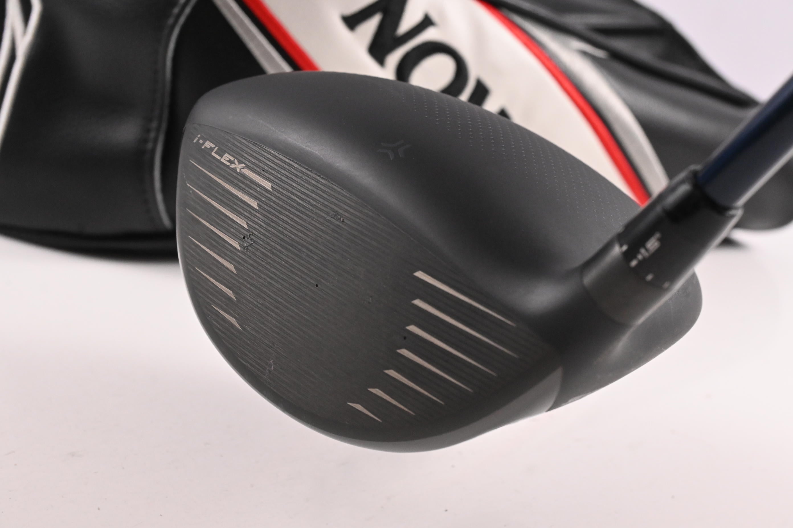 Srixon ZXi Max Driver / 10.5 Degree / Stiff Flex Fujikura Ventus TR Blue 6 Shaft