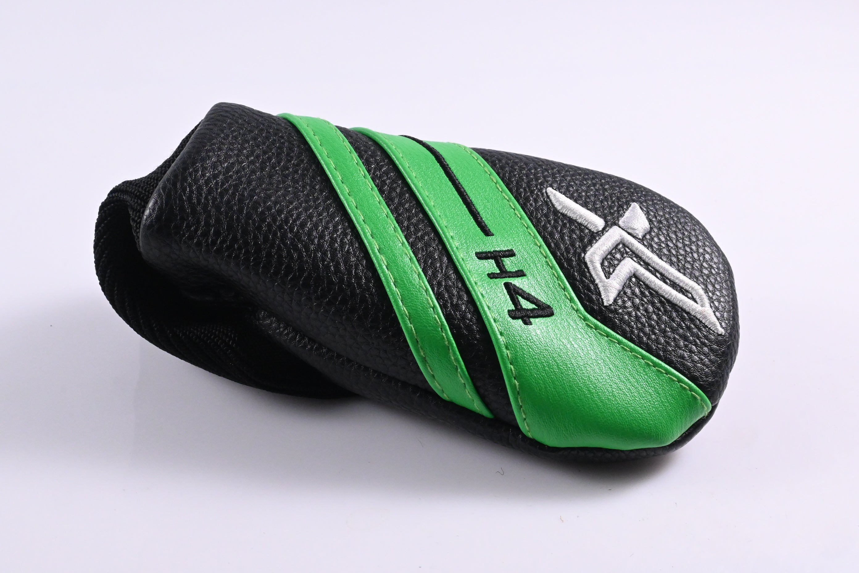 XXIO X 2022 #4 Hybrid / 20 Degree / Regular Flex Diamana ZX 50 Shaft