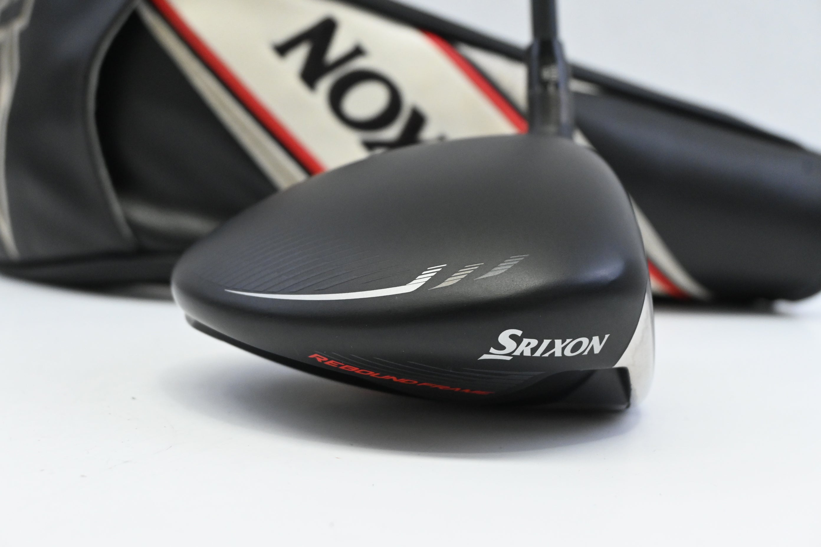 Srixon ZX5 LS Mk II Driver 2023 / 8.5 Degree / X-Flex HZRDUS Red 62  Shaft