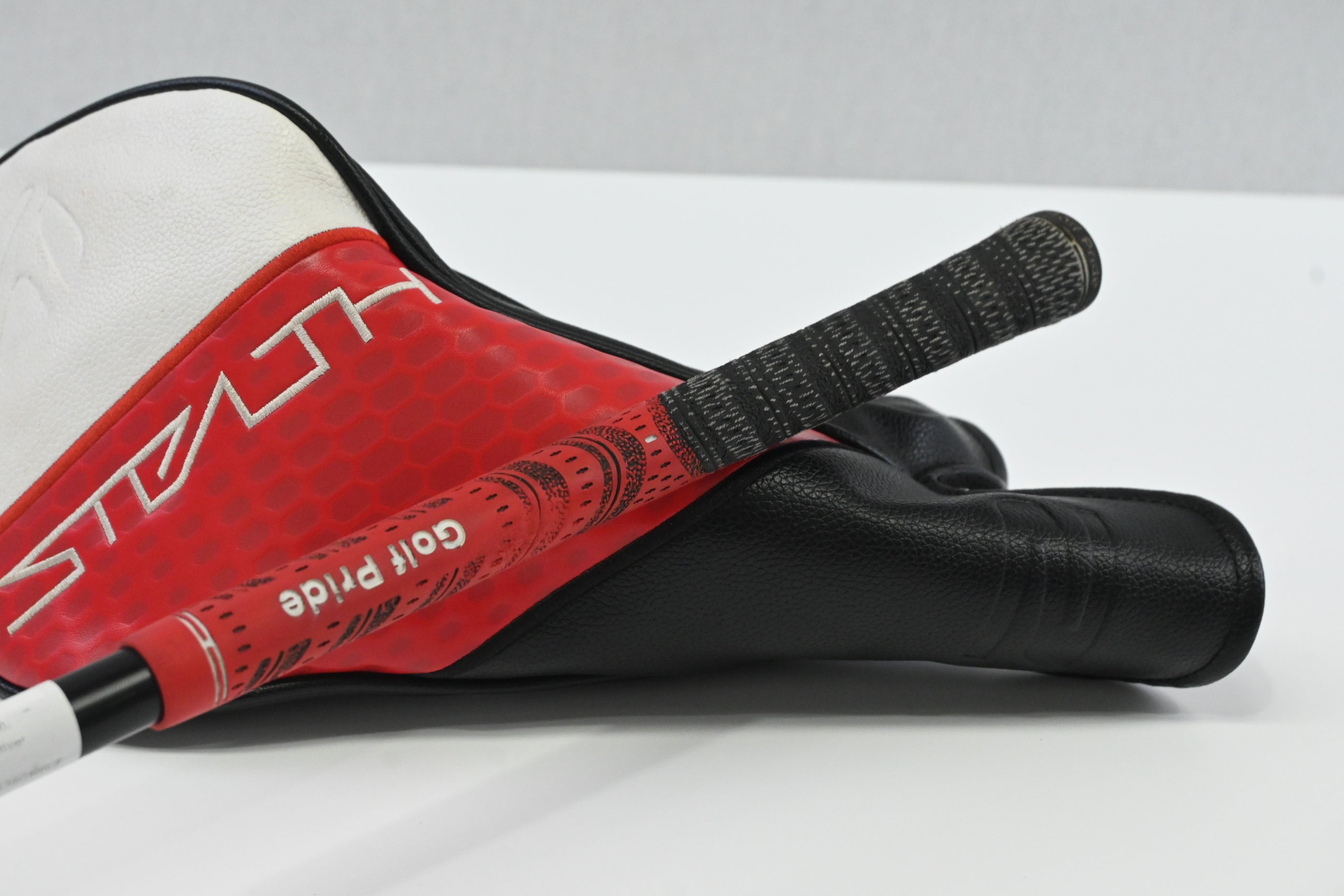 Taylormade Stealth 2 HD Driver / 9 Degree / Regular Flex UST Helium Nanocore 5
