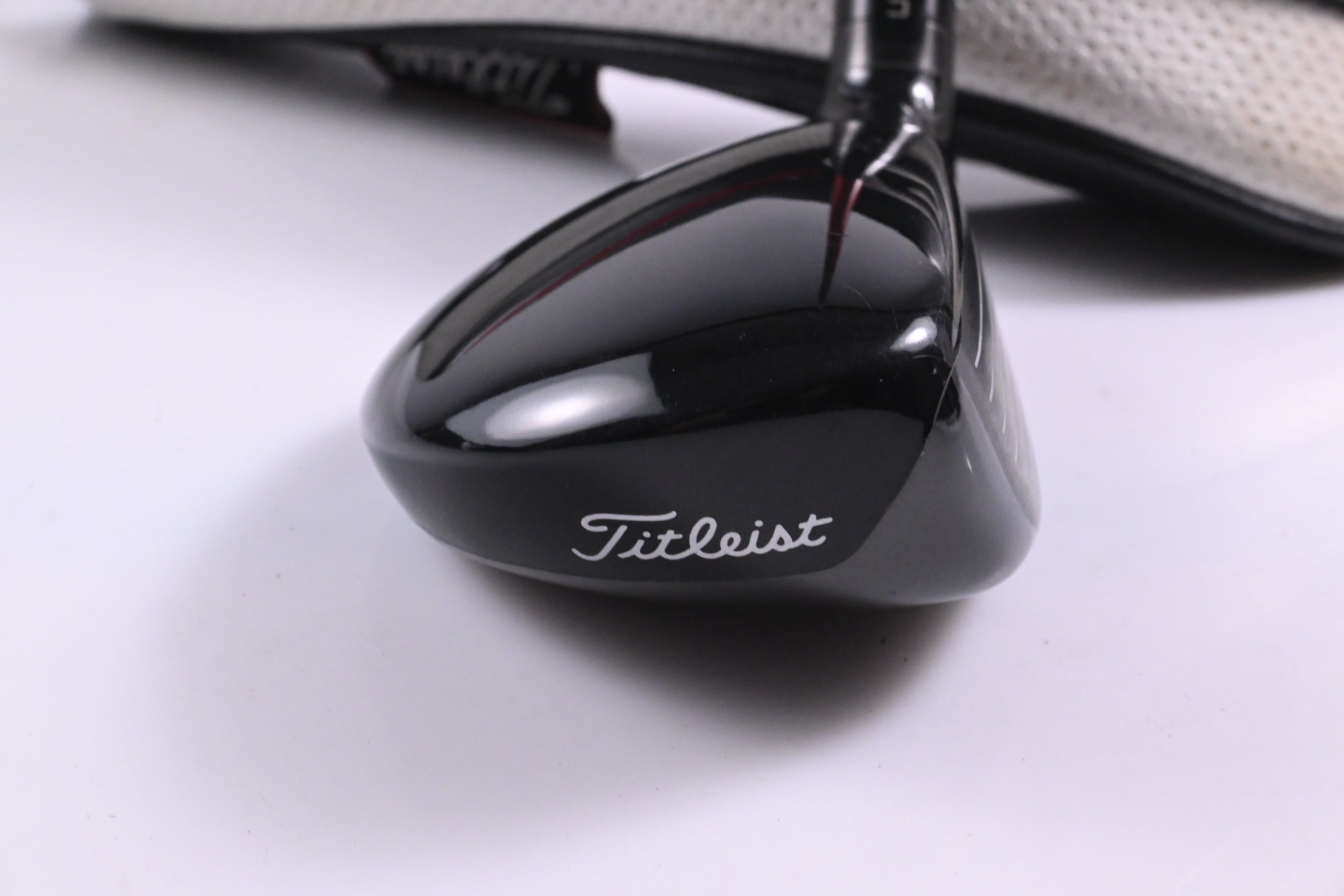 Titleist GT2 #4 Hybrid / 21 Degree / Stiff Flex Denali Red 60 Shaft