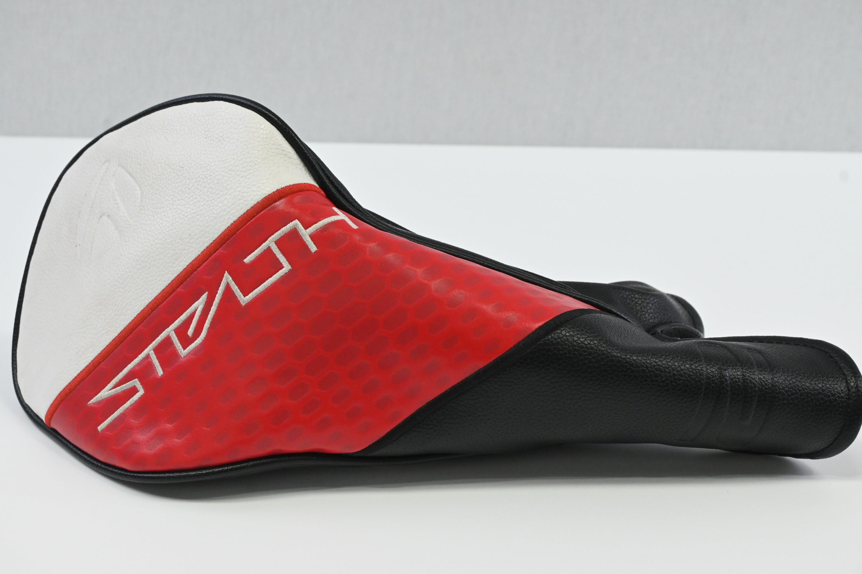 Taylormade Stealth 2 HD Driver / 9 Degree / Regular Flex UST Helium Nanocore 5