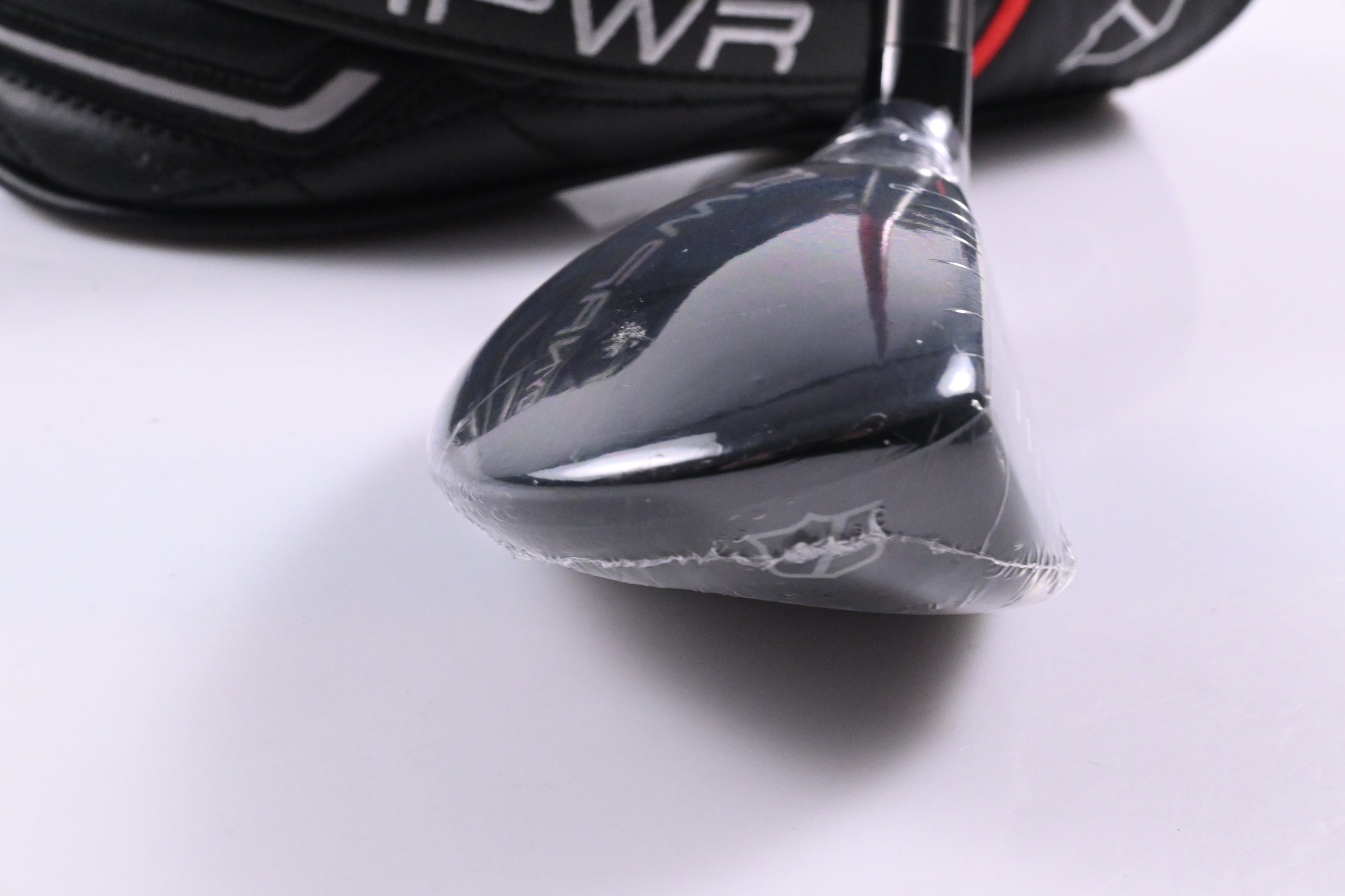Wilson DYNAPWR 2025 #4 Hybrid / 22 Degree / Regular Flex Denali Red 70 Shaft