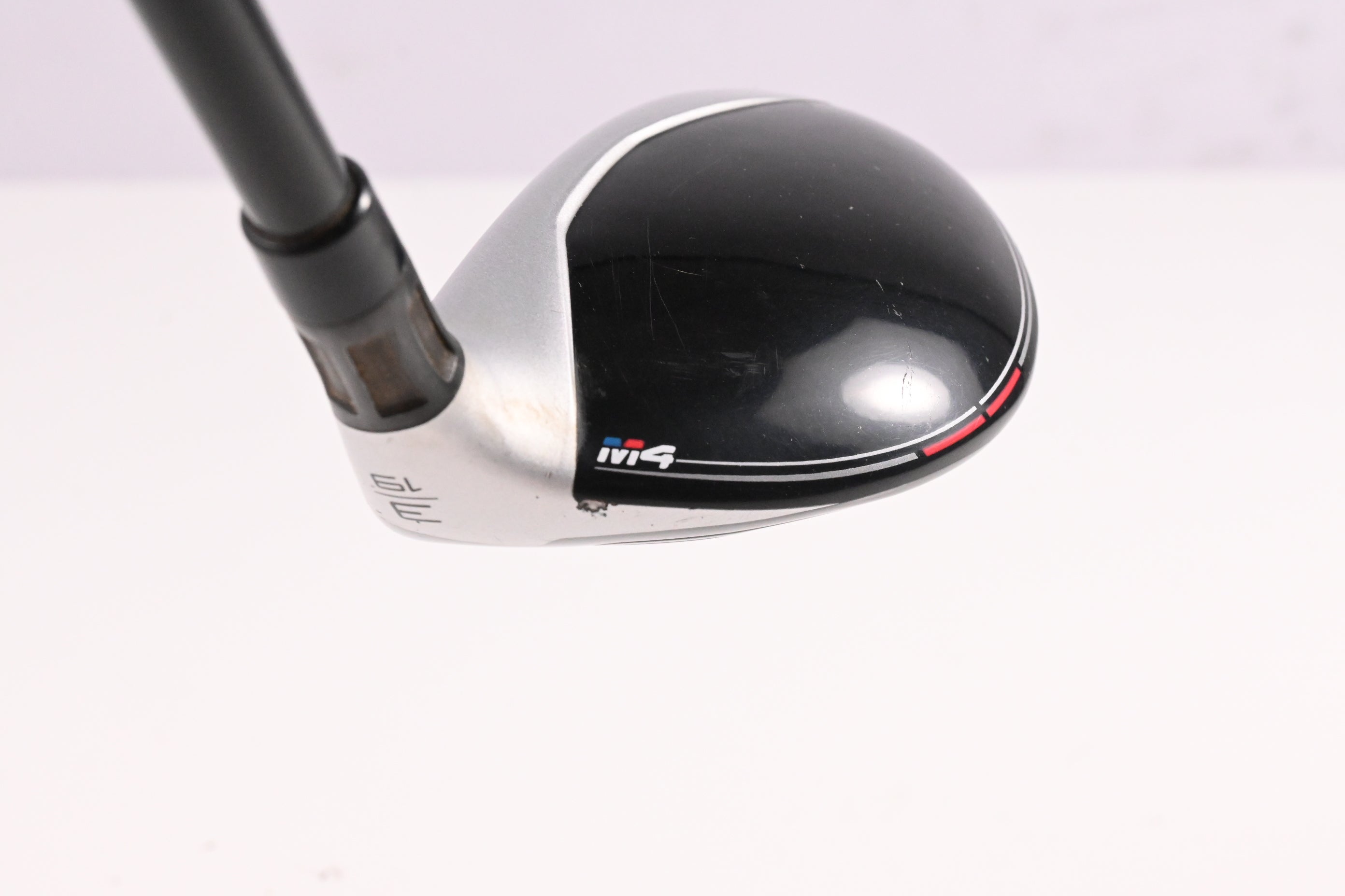 Taylormade M4 #3 Hybrid / 19 Degree / Regular Flex Fujikura Atmos Red 6 Shaft