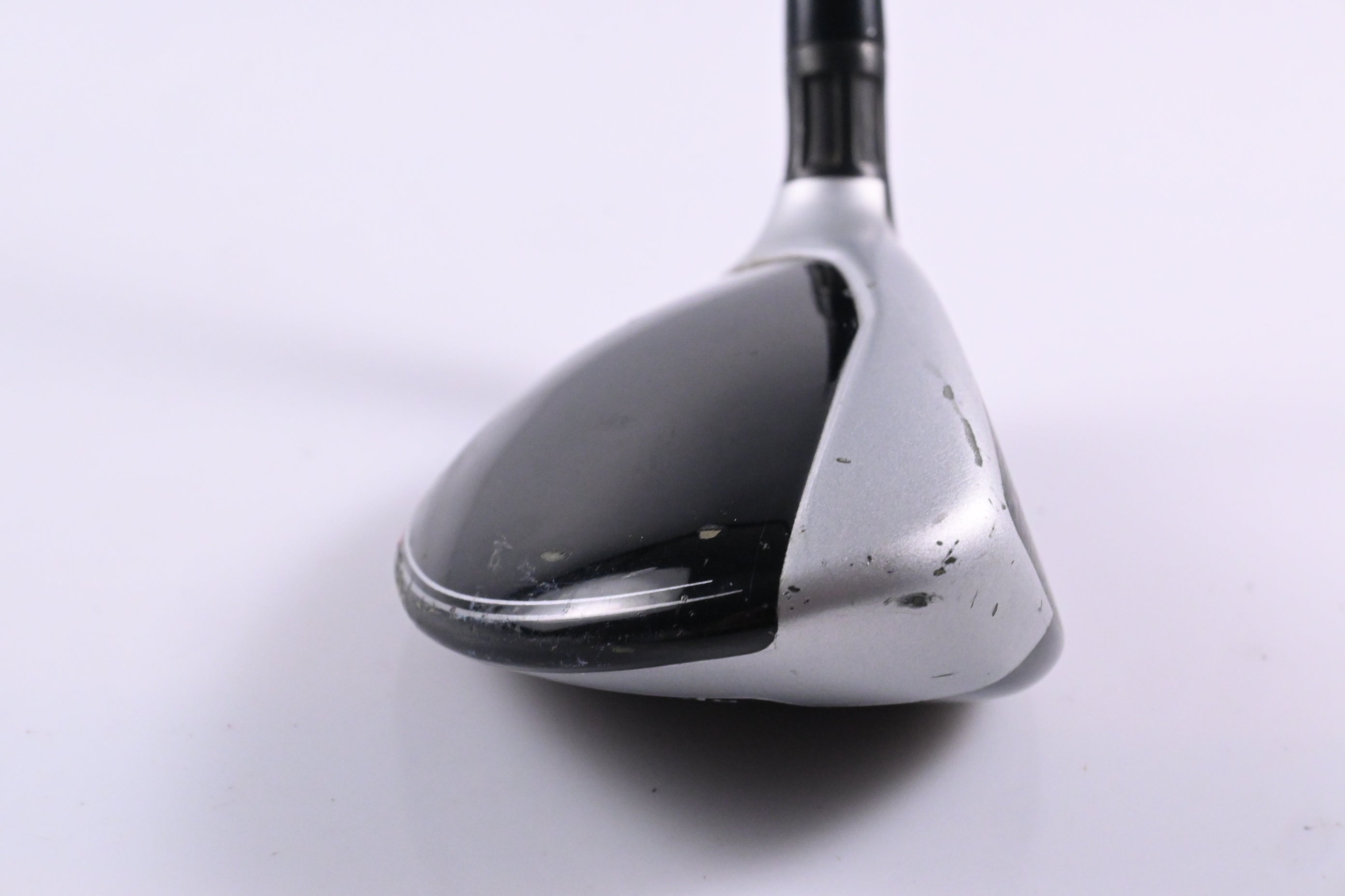 Taylormade M4 #4 Hybrid / 22 Degree / Stiff Flex Fujikura Atmos Red 7 Shaft