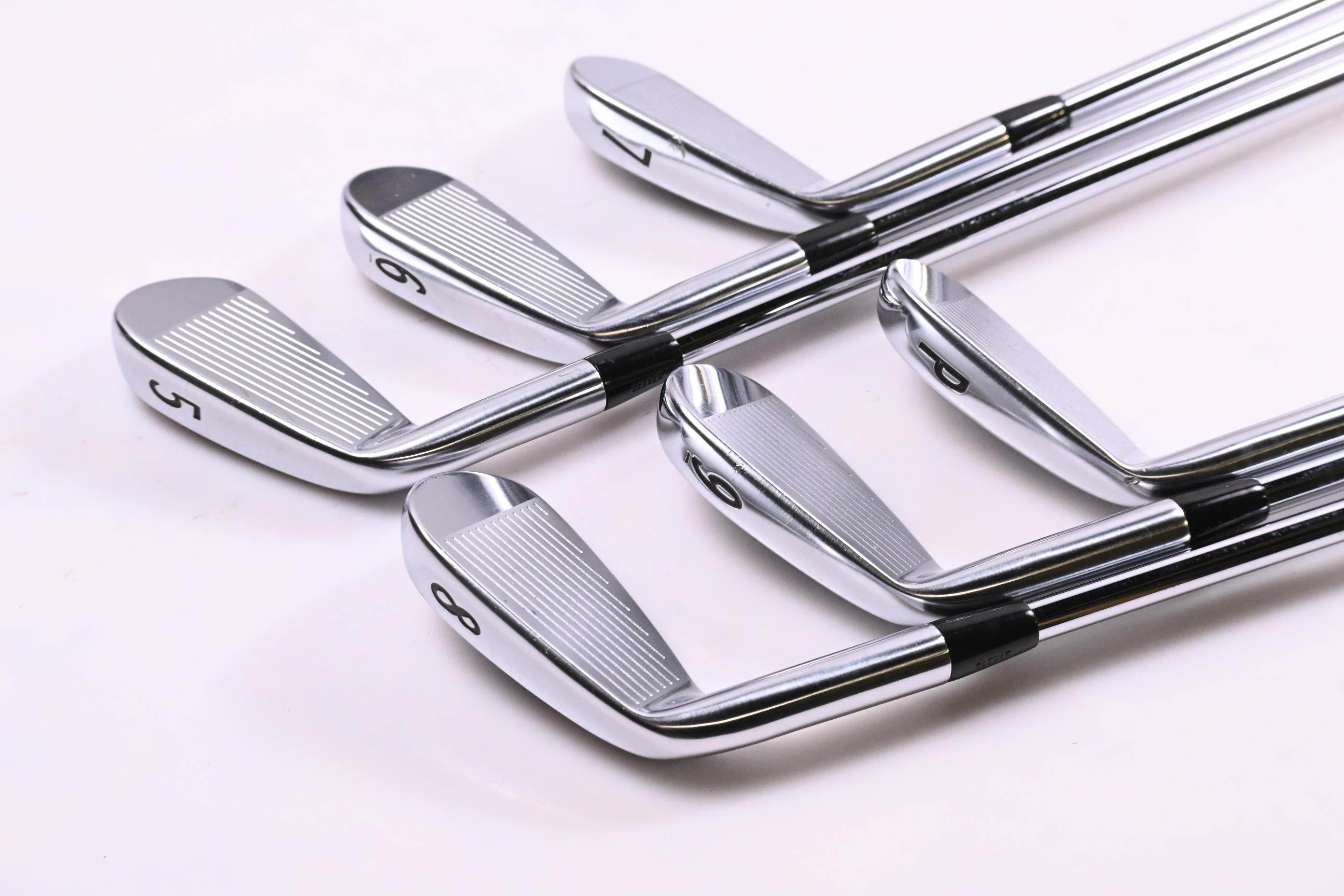 Titleist 714 AP2 Irons / 5-PW / Regular Flex XP 95 R300 Shafts