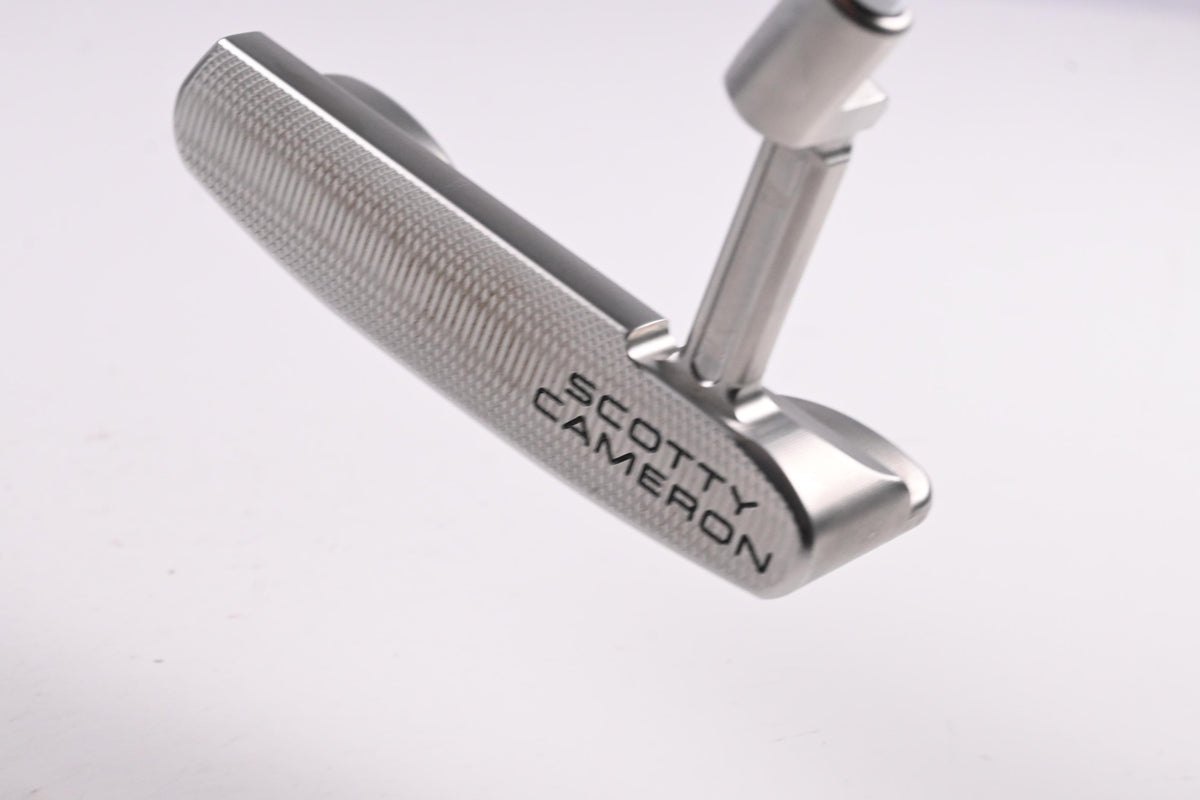 Scotty Cameron Super Select Newport + Putter / 34 Inch