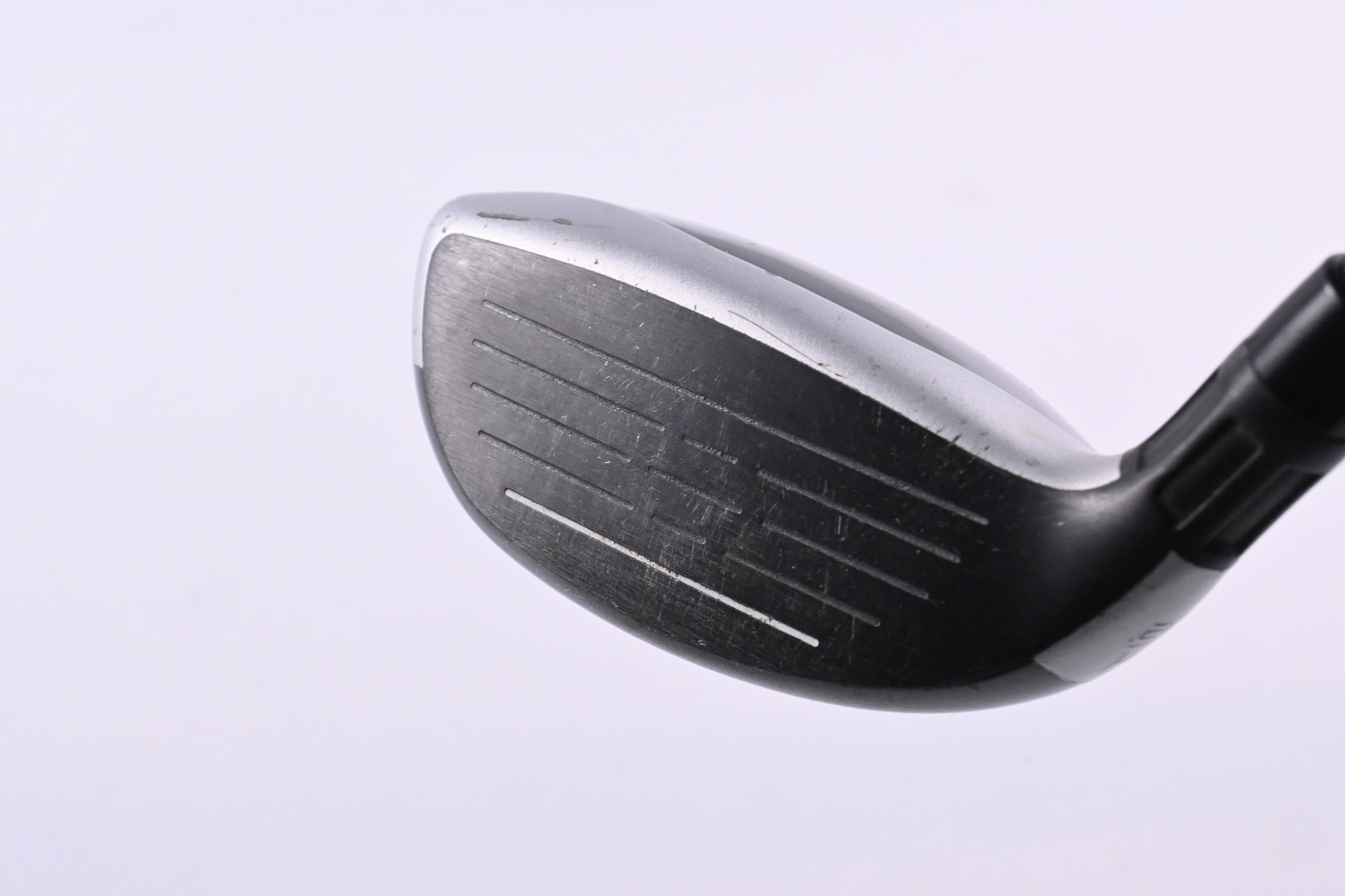 Taylormade M4 #4 Hybrid / 22 Degree / Stiff Flex Fujikura Atmos Red 7 Shaft