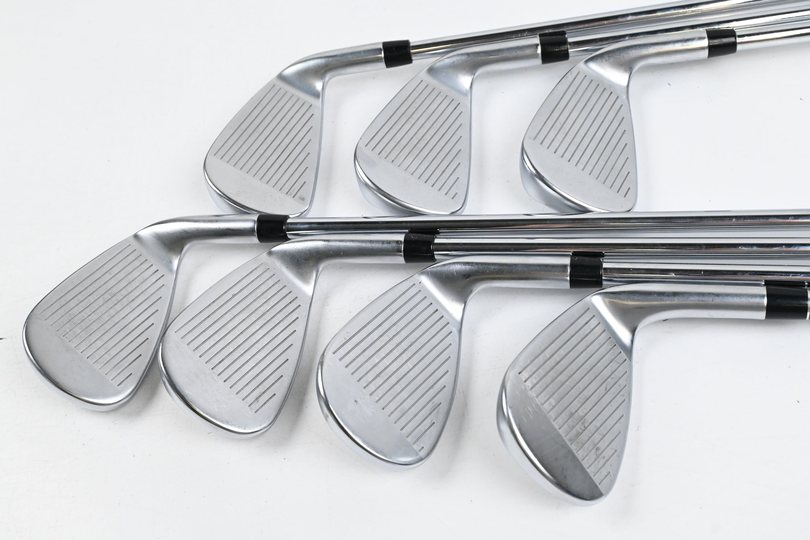Left Hand Callaway Apex DCB Irons / 5-PW+GW / Regular Flex Elevate 95 Shafts