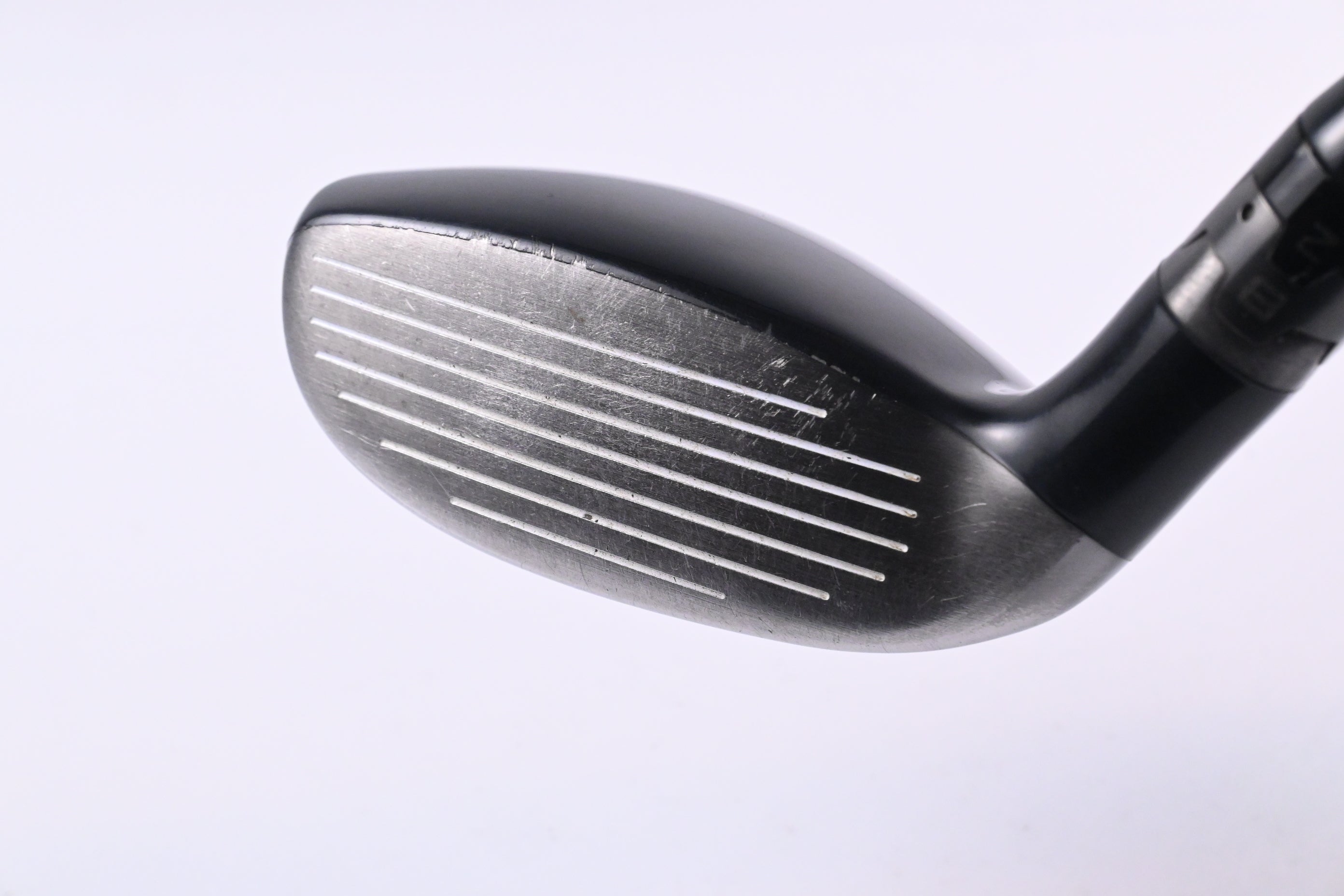 Titleist 910H #2 Hybrid / 17 Degree / Regular Flex Diamana Kai'li 80 Shaft