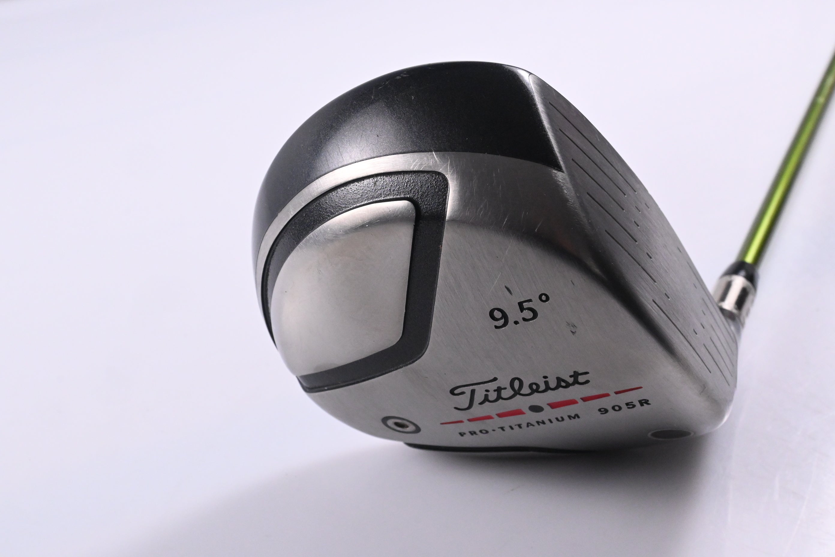 Titleist 905 R Driver / 9.5 Degree / Stiff Flex Aldila NV Green 65 Shaft