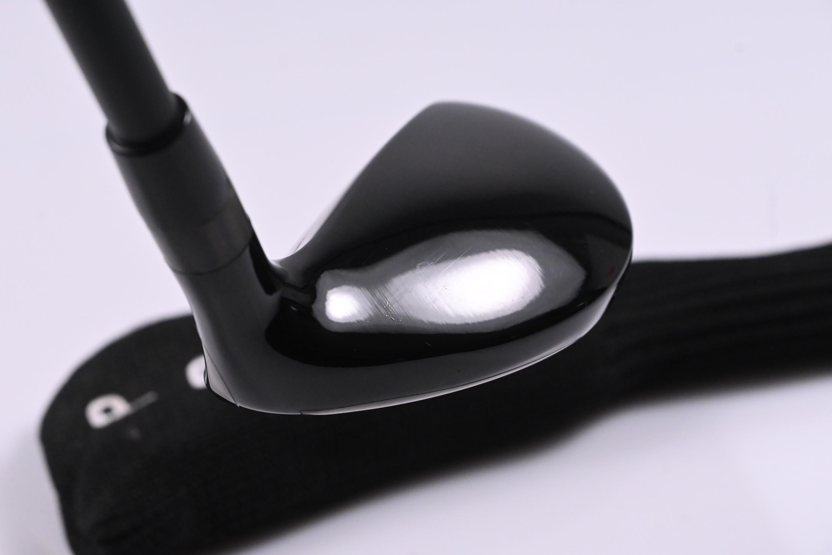 Eleven Pitching Hybrid Wedge / 43 Degree / Senior Flex KBS TGI 60 Shaft