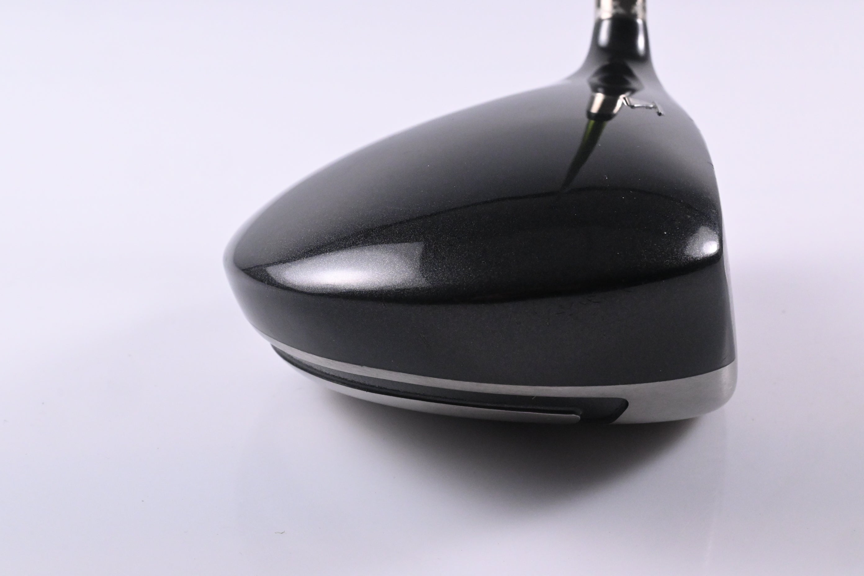 Titleist 905 R Driver / 9.5 Degree / Stiff Flex Aldila NV Green 65 Shaft