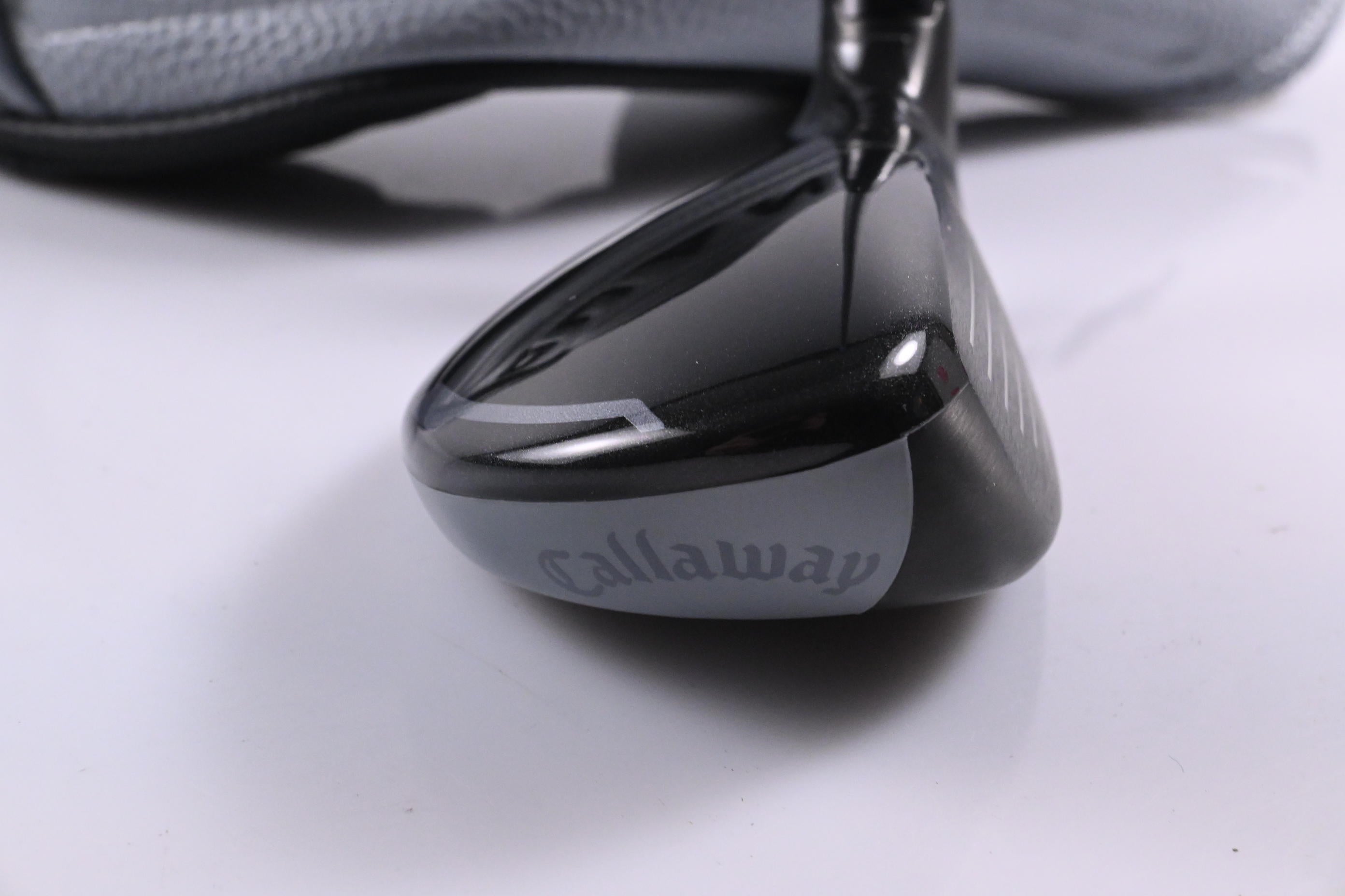 Callaway Quantum Max #5 Hybrid / 24 Degree / Regular Flex Denali Frost Silver 60