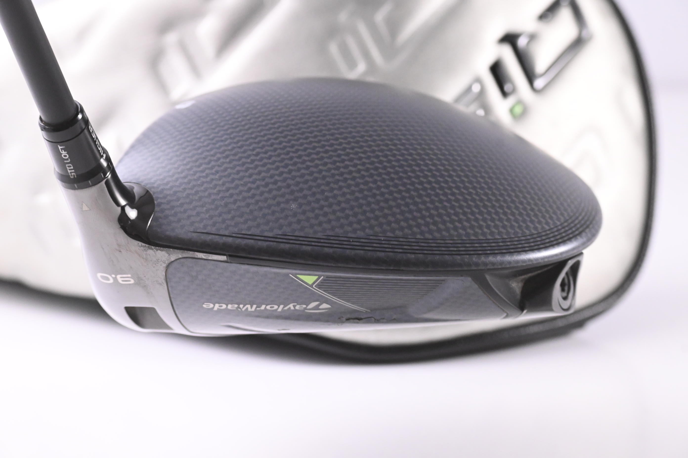 Taylormade Qi35 Driver / 9 Degree / Stiff Flex Kai'li White Darkwaves 60 Shaft