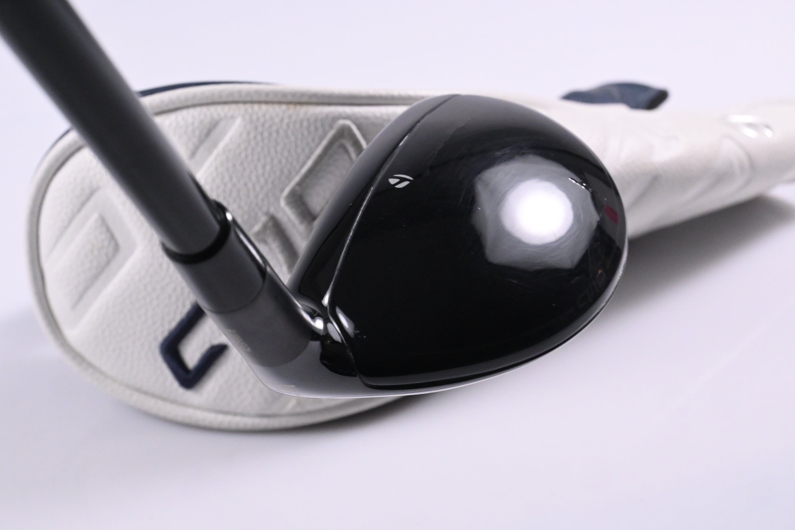 Taylormade Qi10 #4 Hybrid / 22 Degree / Regular Flex Fujikura Ventus Red 6 Shaft
