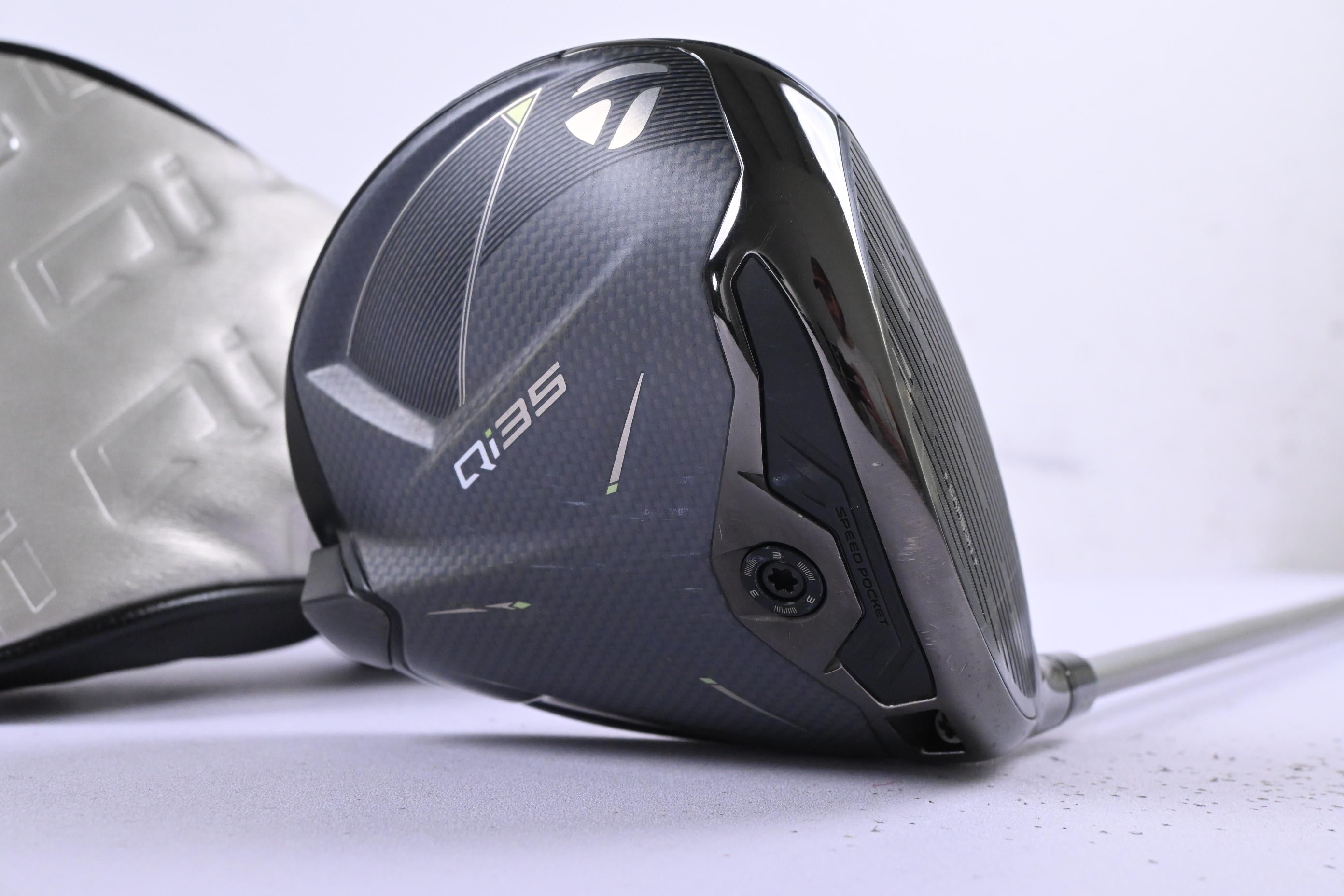 Taylormade Qi35 Driver / 10.5 Degree / Stiff Flex Diamana S+ 60 Shaft