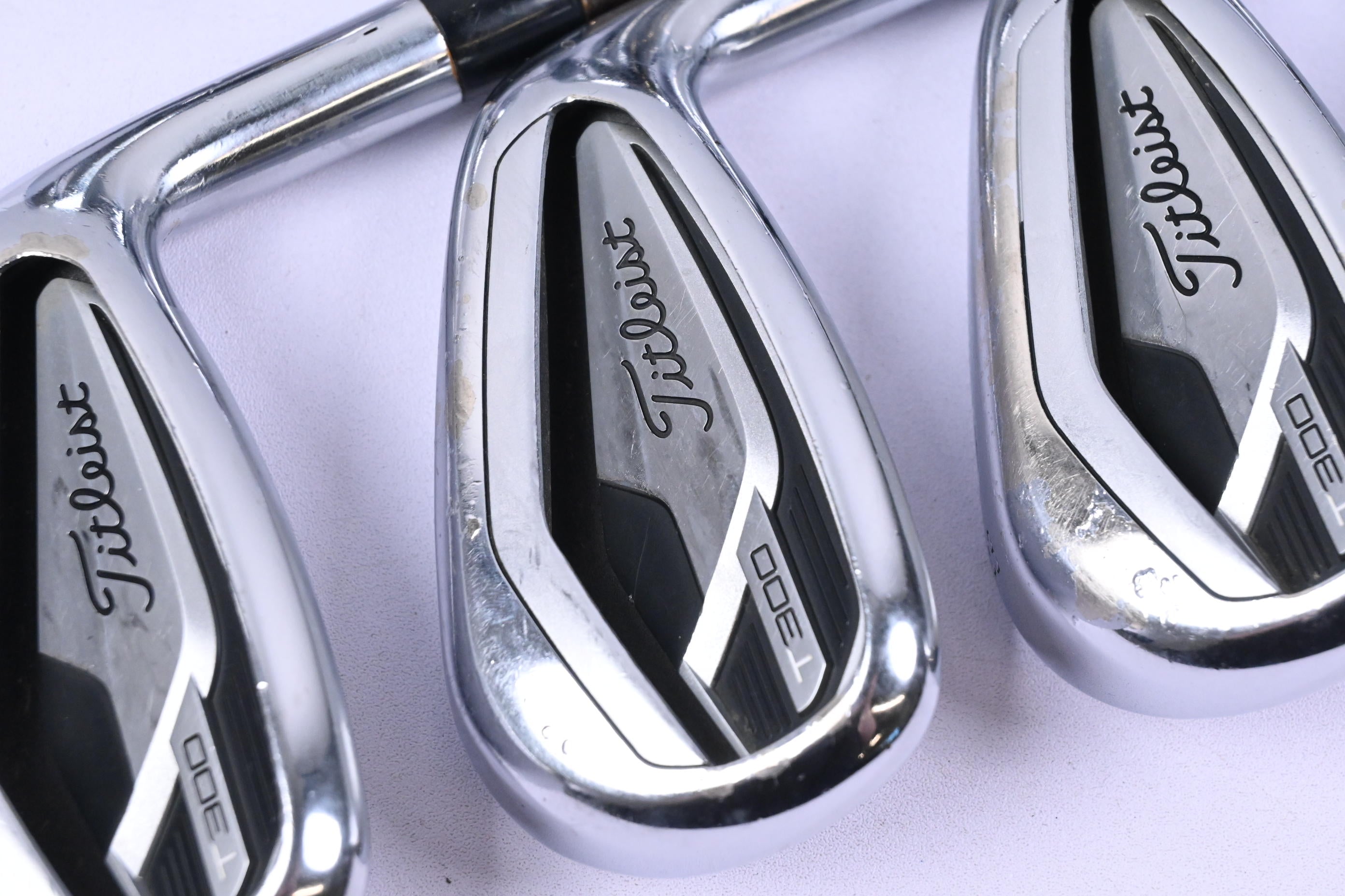 Titleist T300 2019 Irons / 5-PW+GW / Regular Flex AMT Red R300 Shafts