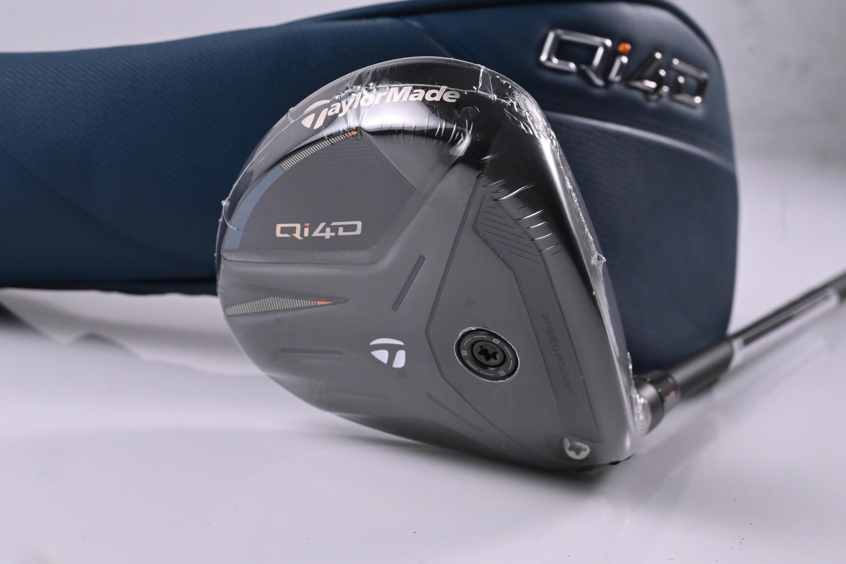 Taylormade Qi4D #5 Wood / 18 Degree / Stiff Flex Reax 65 Shaft