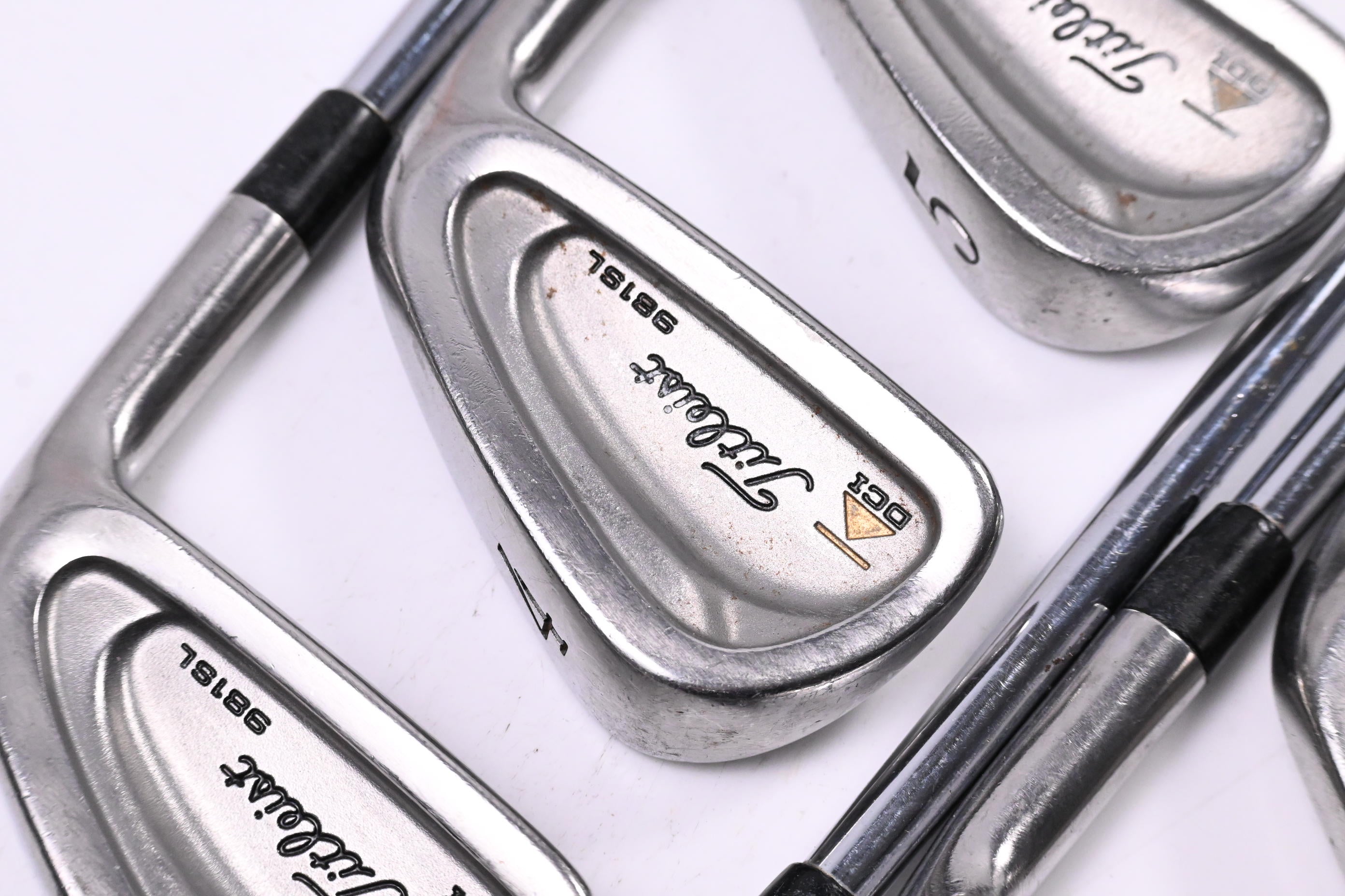 Titleist DCI Gold 981 SL Irons / 3-9i / Regular Flex Release Shafts