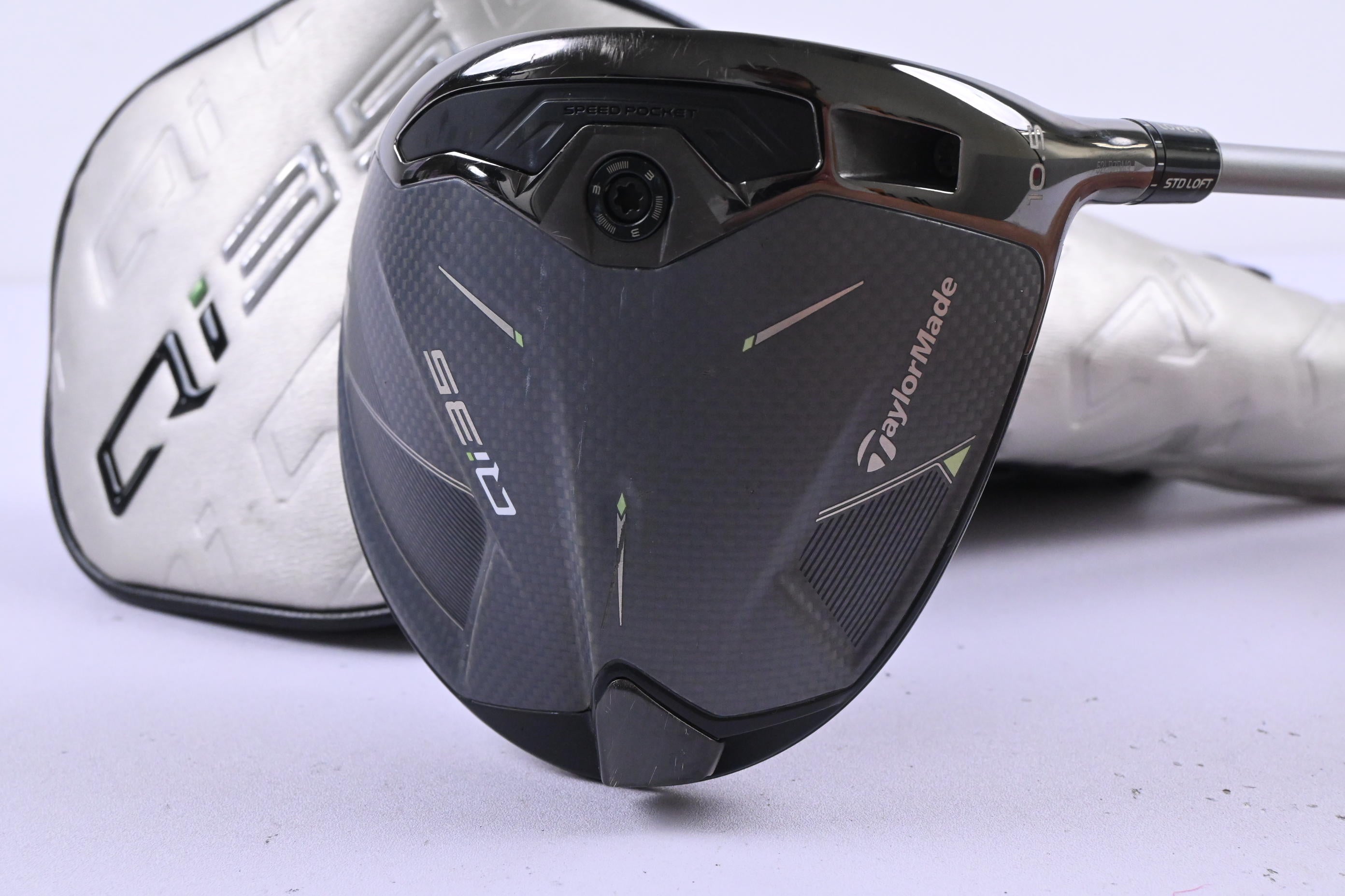 Taylormade Qi35 Driver / 10.5 Degree / Stiff Flex Diamana S+ 60 Shaft