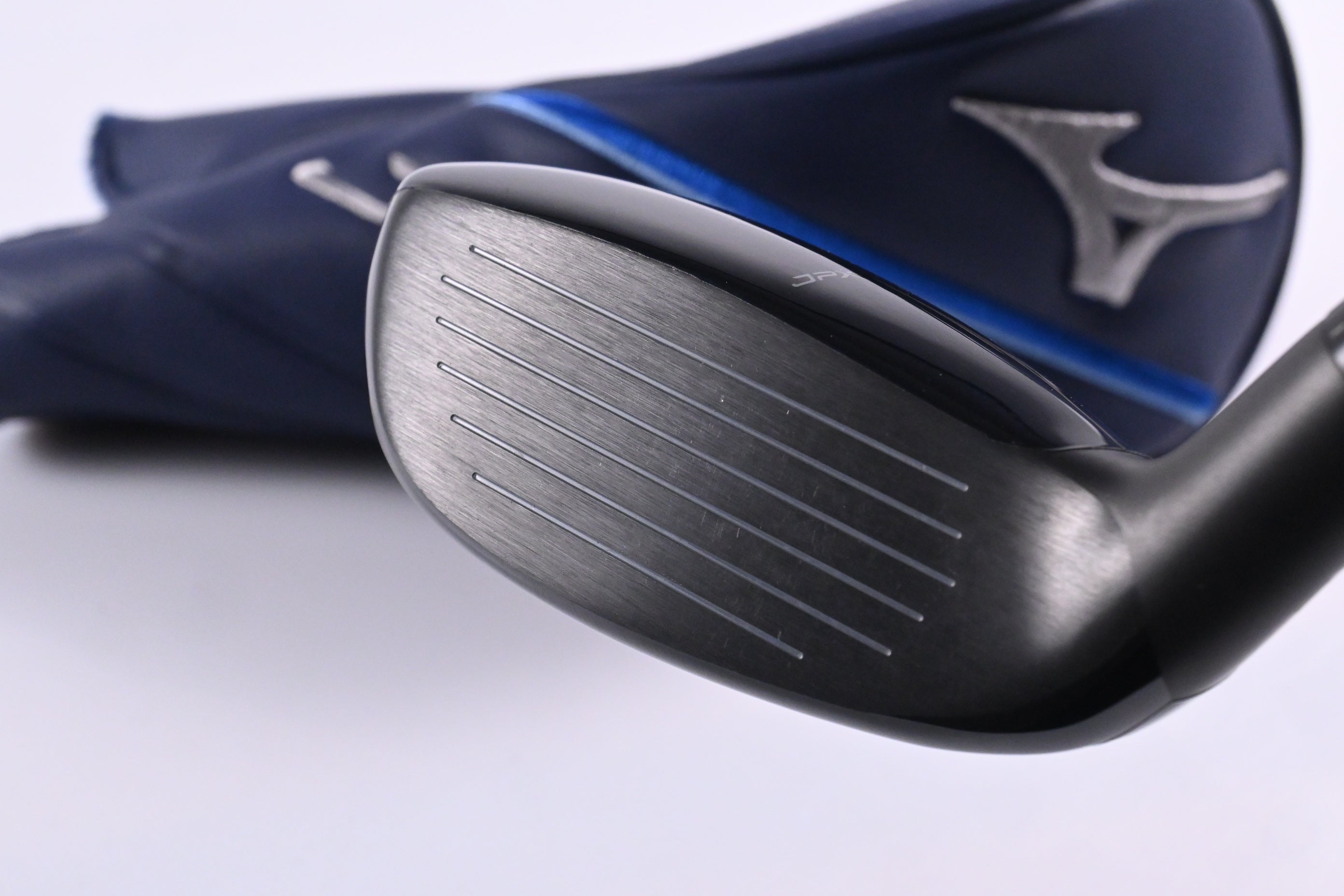 Mizuno JPX One #4 Hybrid / 22 Degree / Regular Flex Denali Frost  Blue 70 Shaft