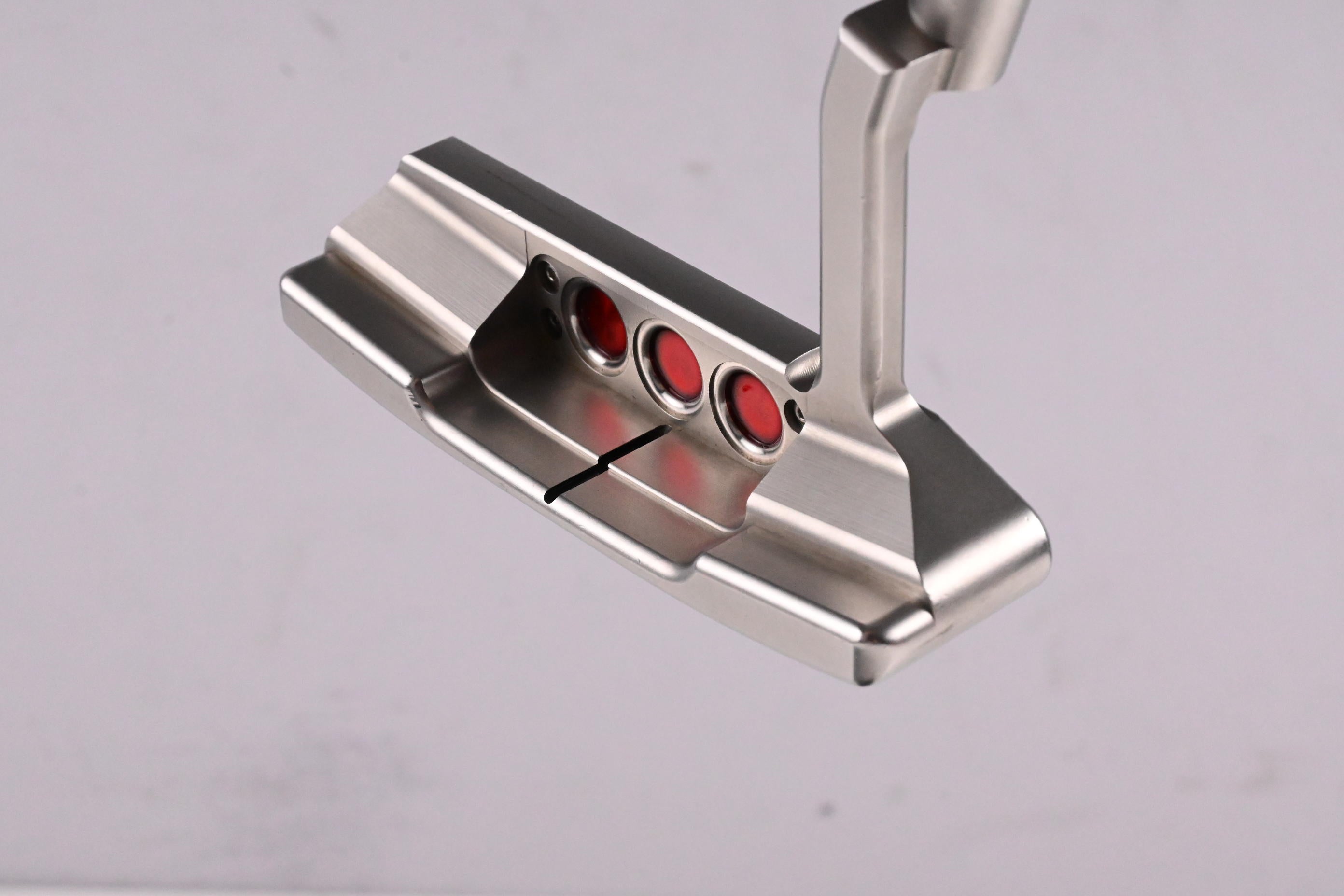 Left Hand Scotty Cameron Select 2018 Newport 2 Putter / 34 Inch