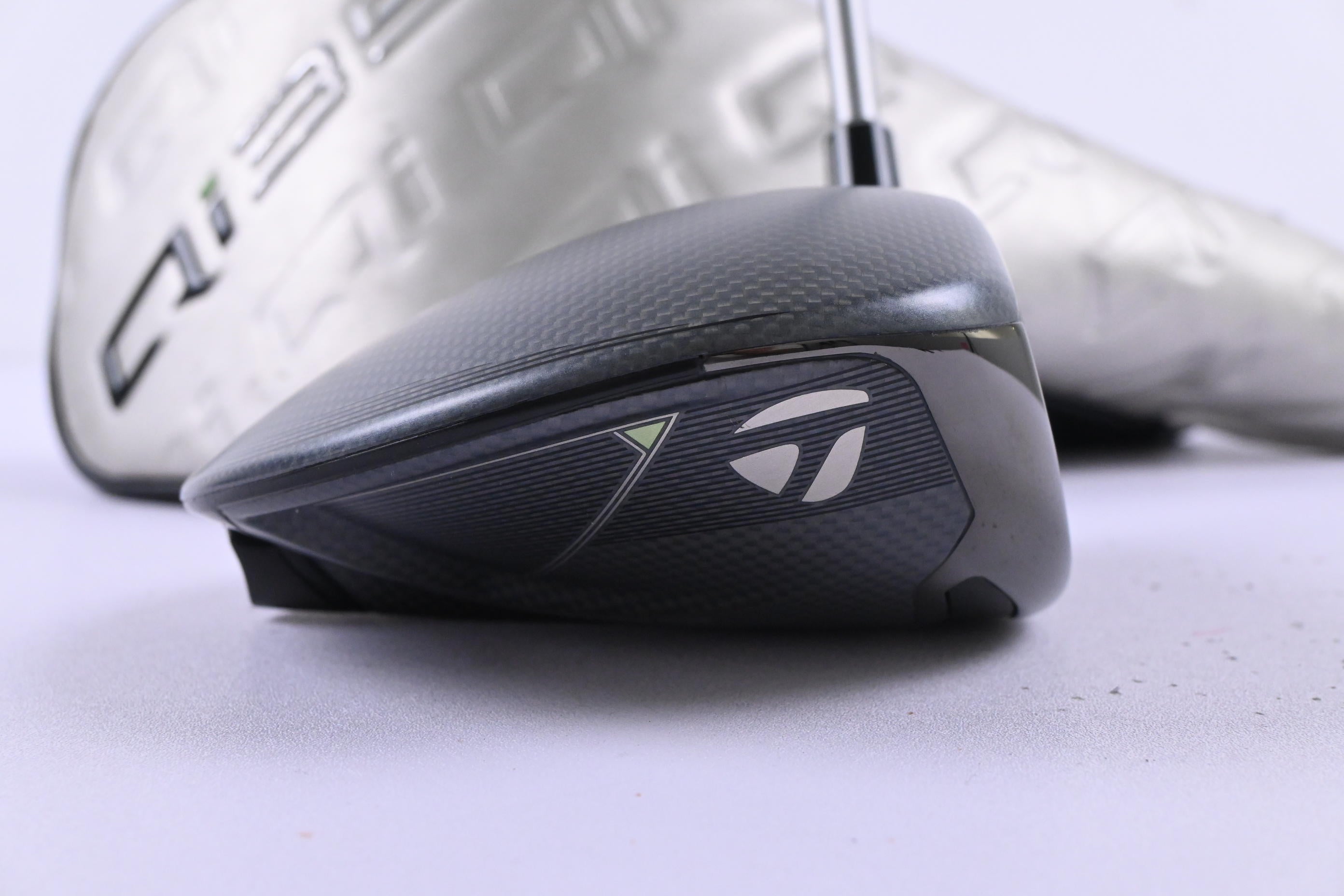 Taylormade Qi35 Driver / 10.5 Degree / Stiff Flex Diamana S+ 60 Shaft