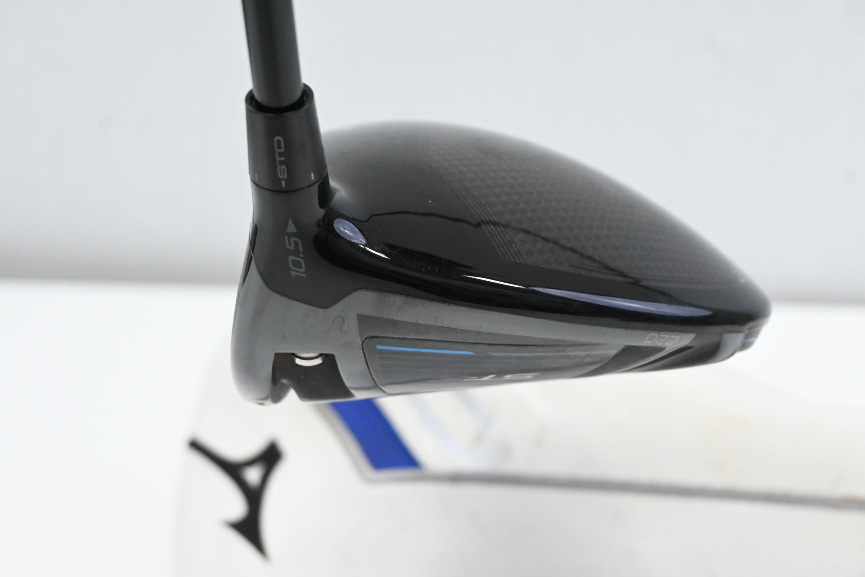 Mizuno ST-Z 220 Driver / 10.5 Degree / Regular Flex Kai'li Blue 50 Shaft