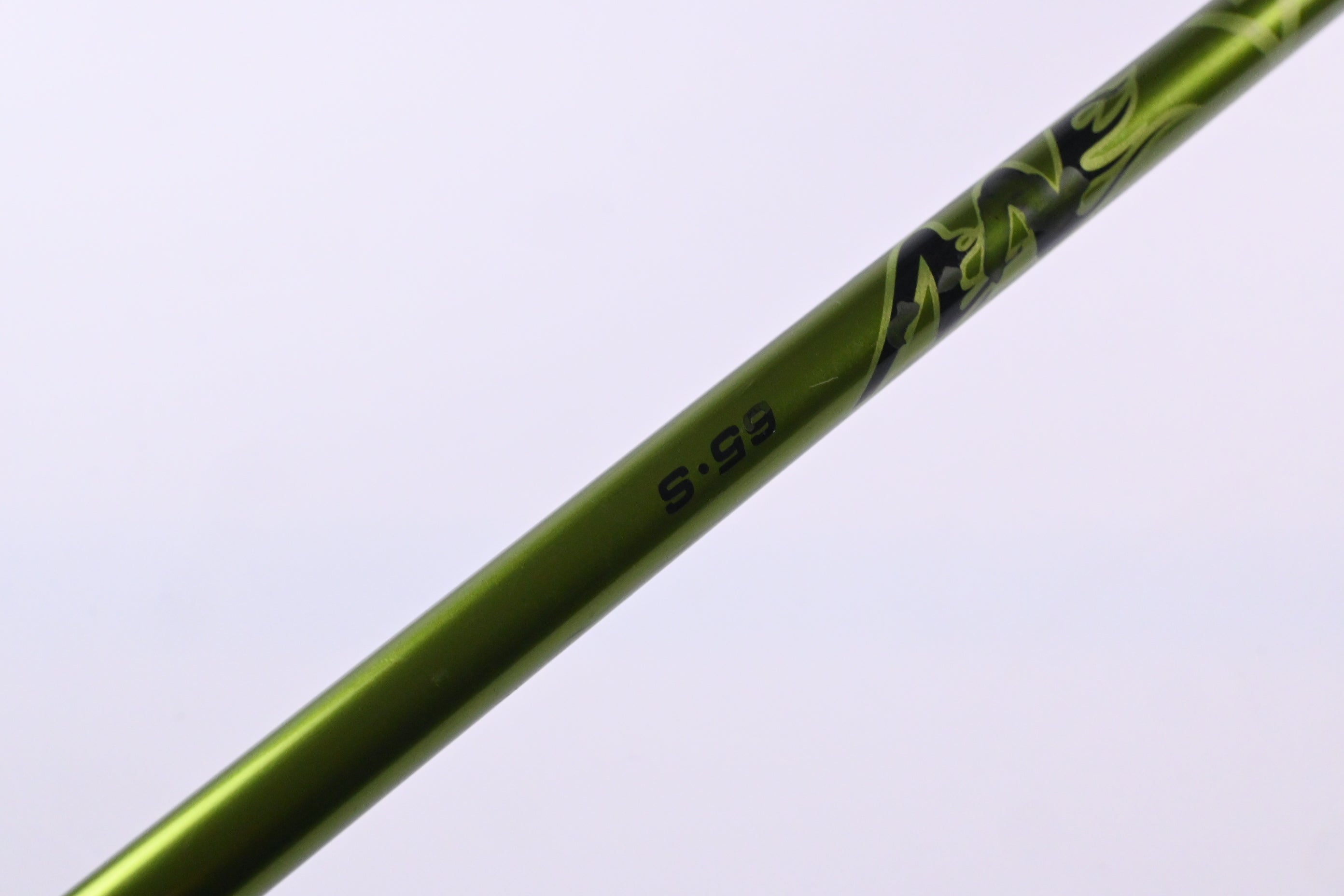 Titleist 905 R Driver / 9.5 Degree / Stiff Flex Aldila NV Green 65 Shaft