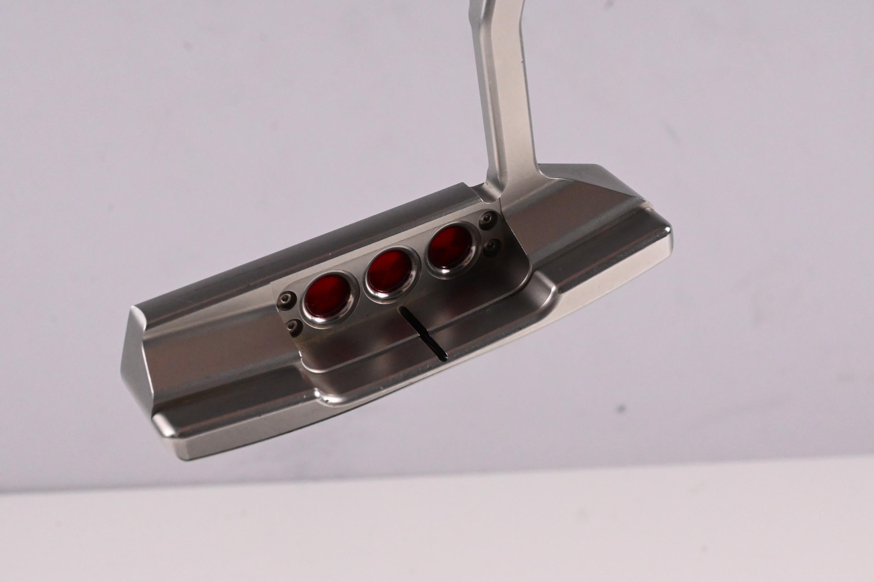 Left Hand Scotty Cameron Select 2018 Newport 2 Putter / 34 Inch
