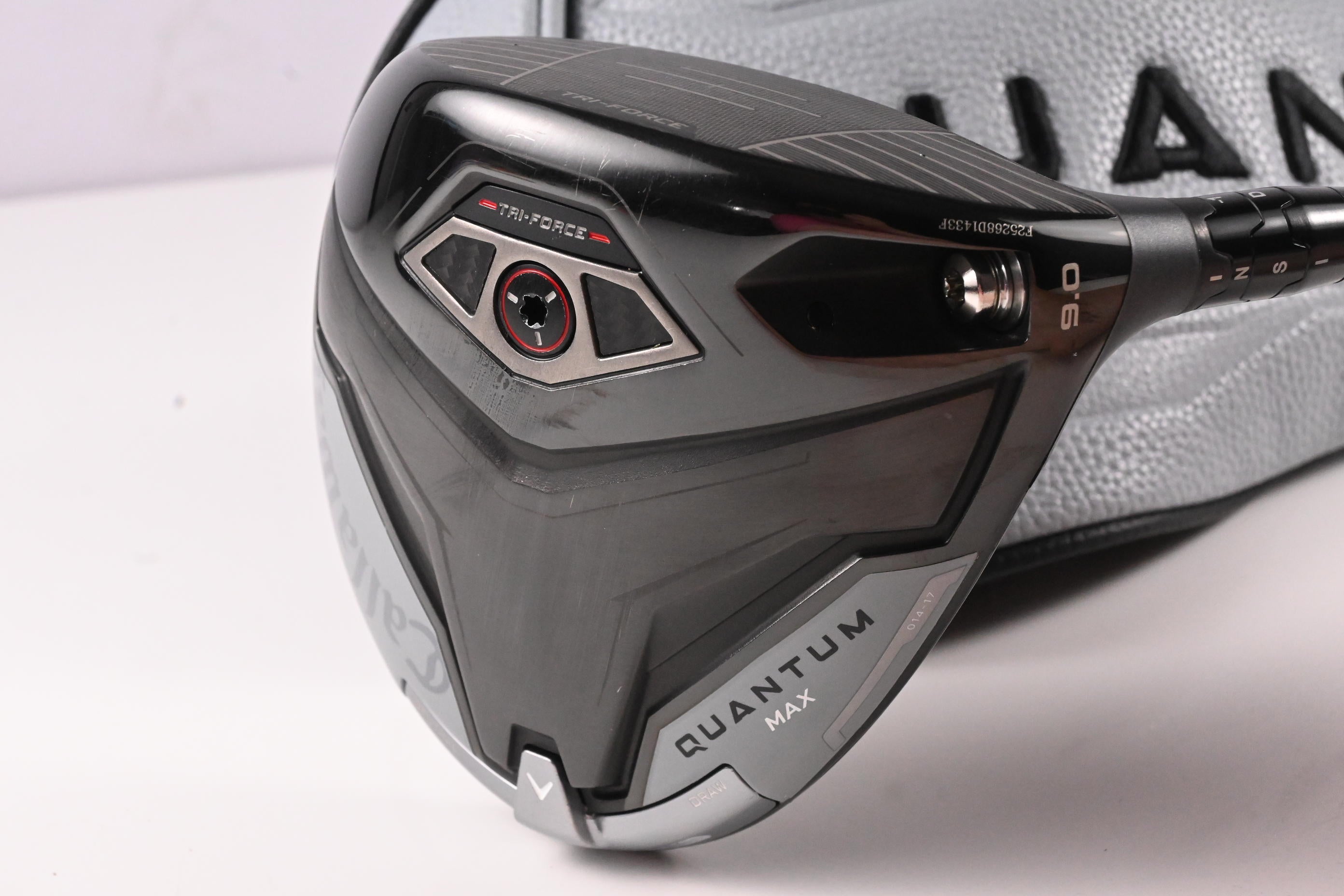 Callaway Quantum Max Driver / 9 Degree / Senior Flex Vanquish 4 Shaft