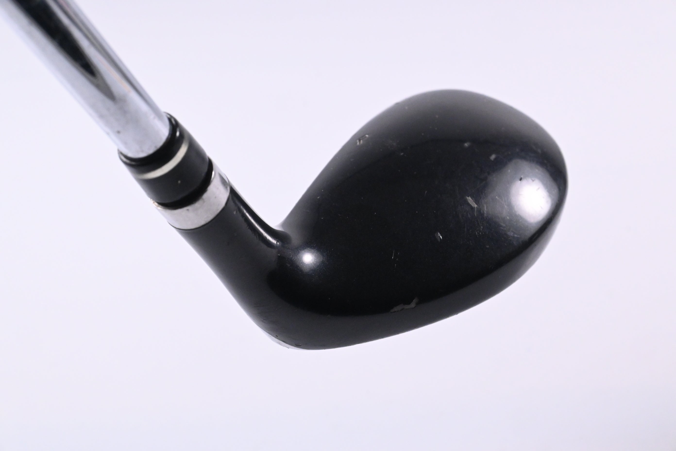 Wilson Staff Dh6 #2 Hybrid / 16 Degree / Regular Flex Taper Tech Shaft