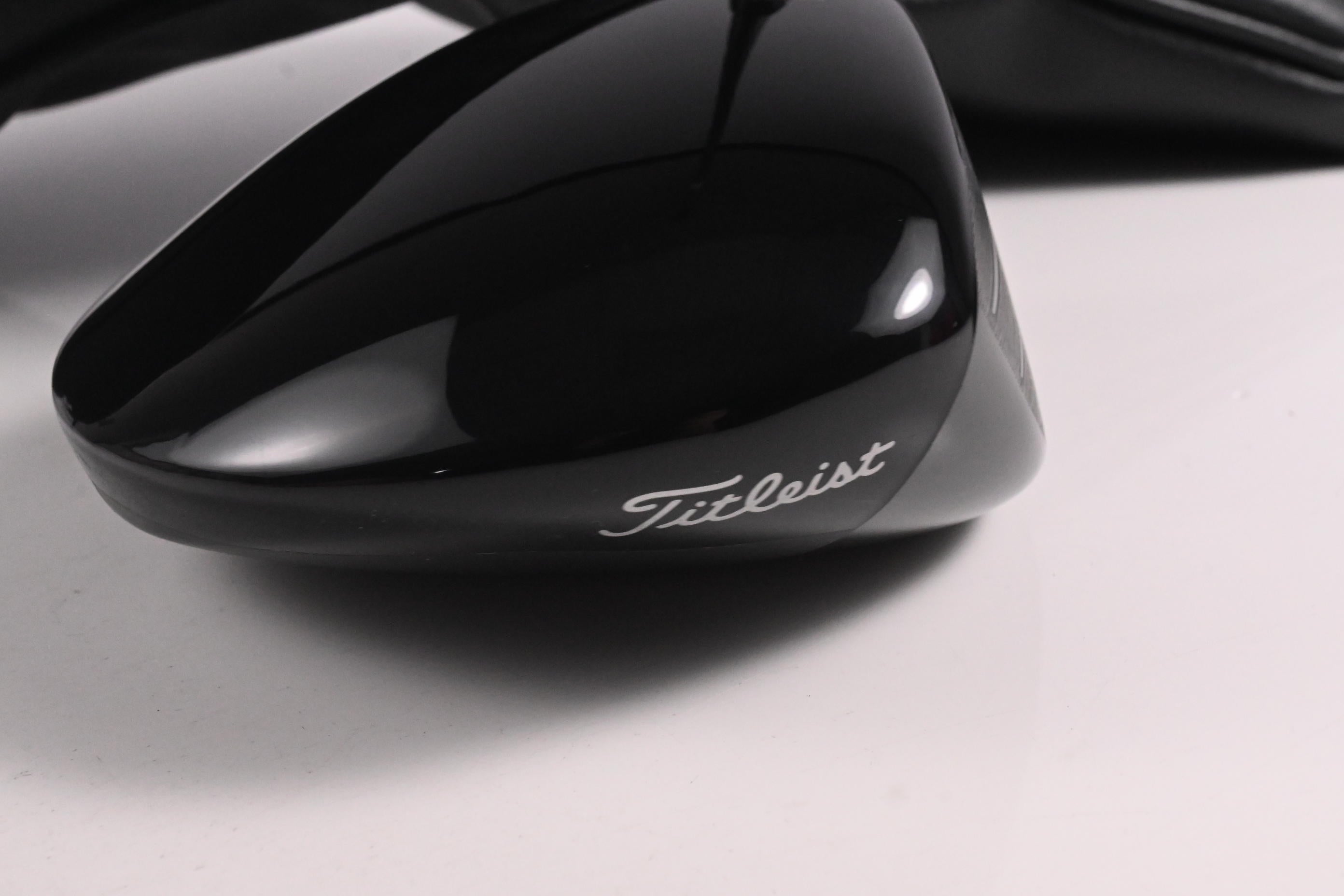 Titleist GT2 Driver / 11 Degree / Stiff Flex UST Proforce V2 6 Shaft