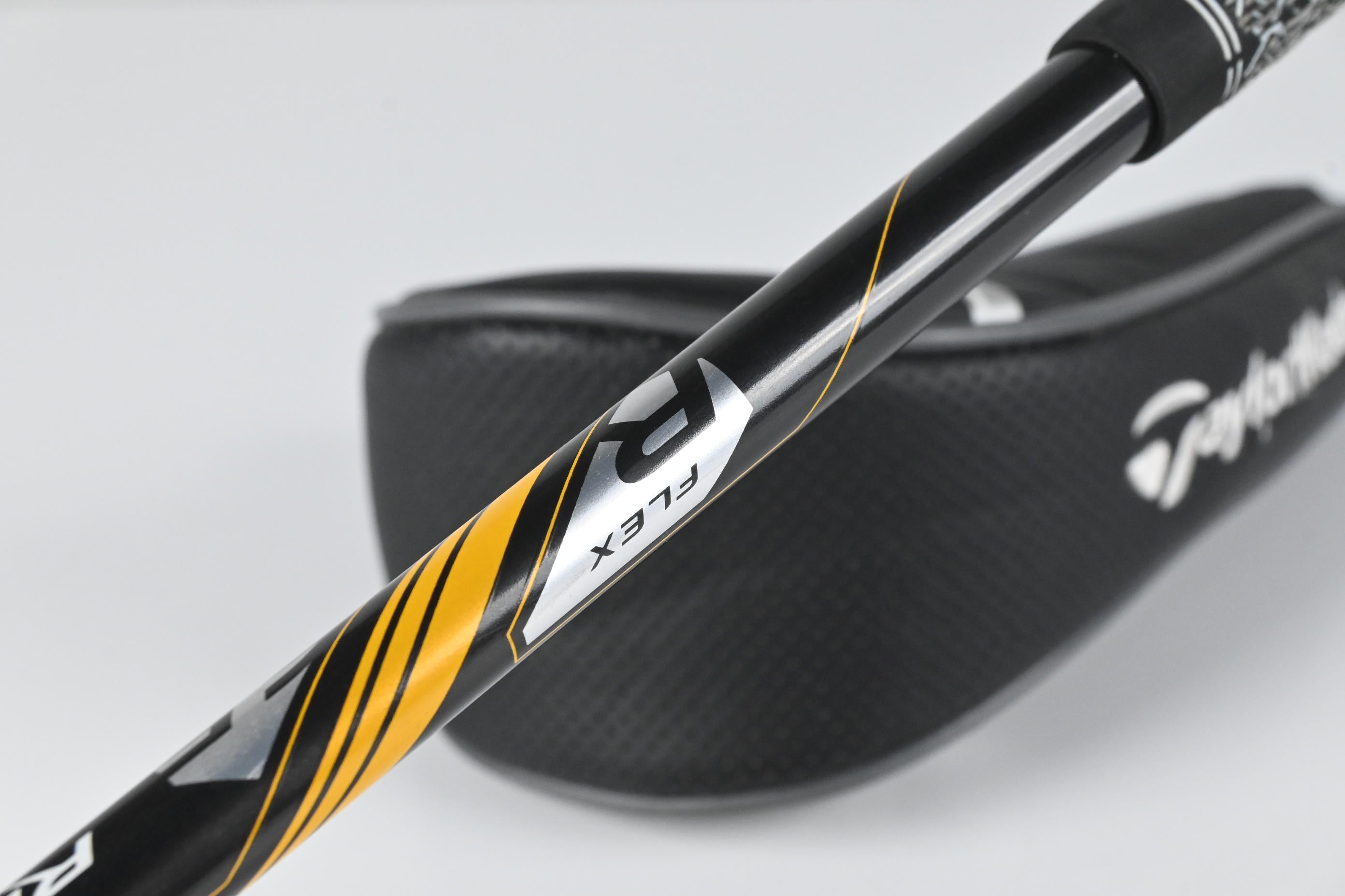 Taylormade RBZ Stage 2 #3 Hybrid / 19 Degree / Regular Flex Rocketfuel 65 Shaft