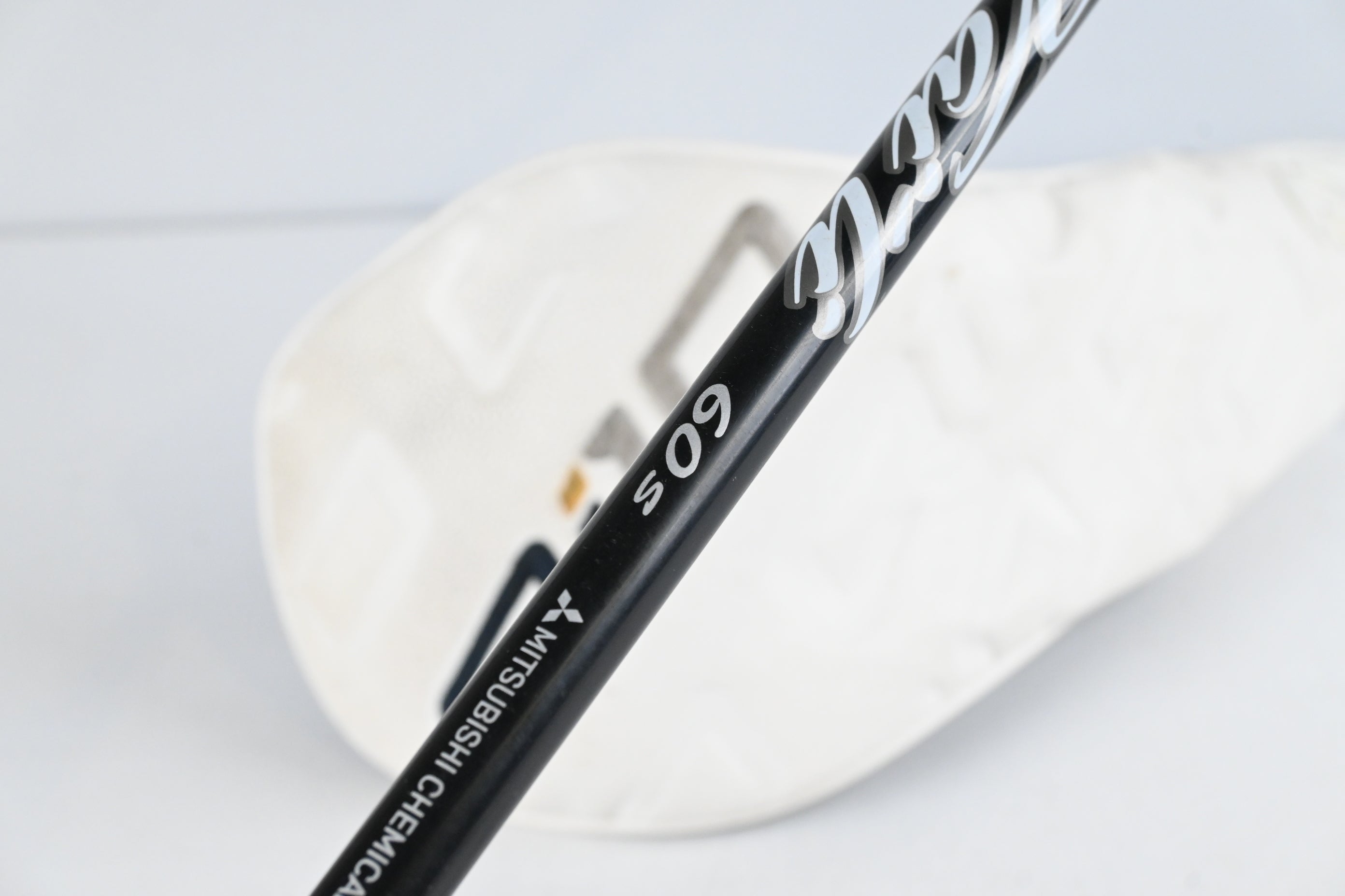 Taylormade Qi10 LS Driver / 9 Degree / Stiff Flex Kai'li White 60 Shaft