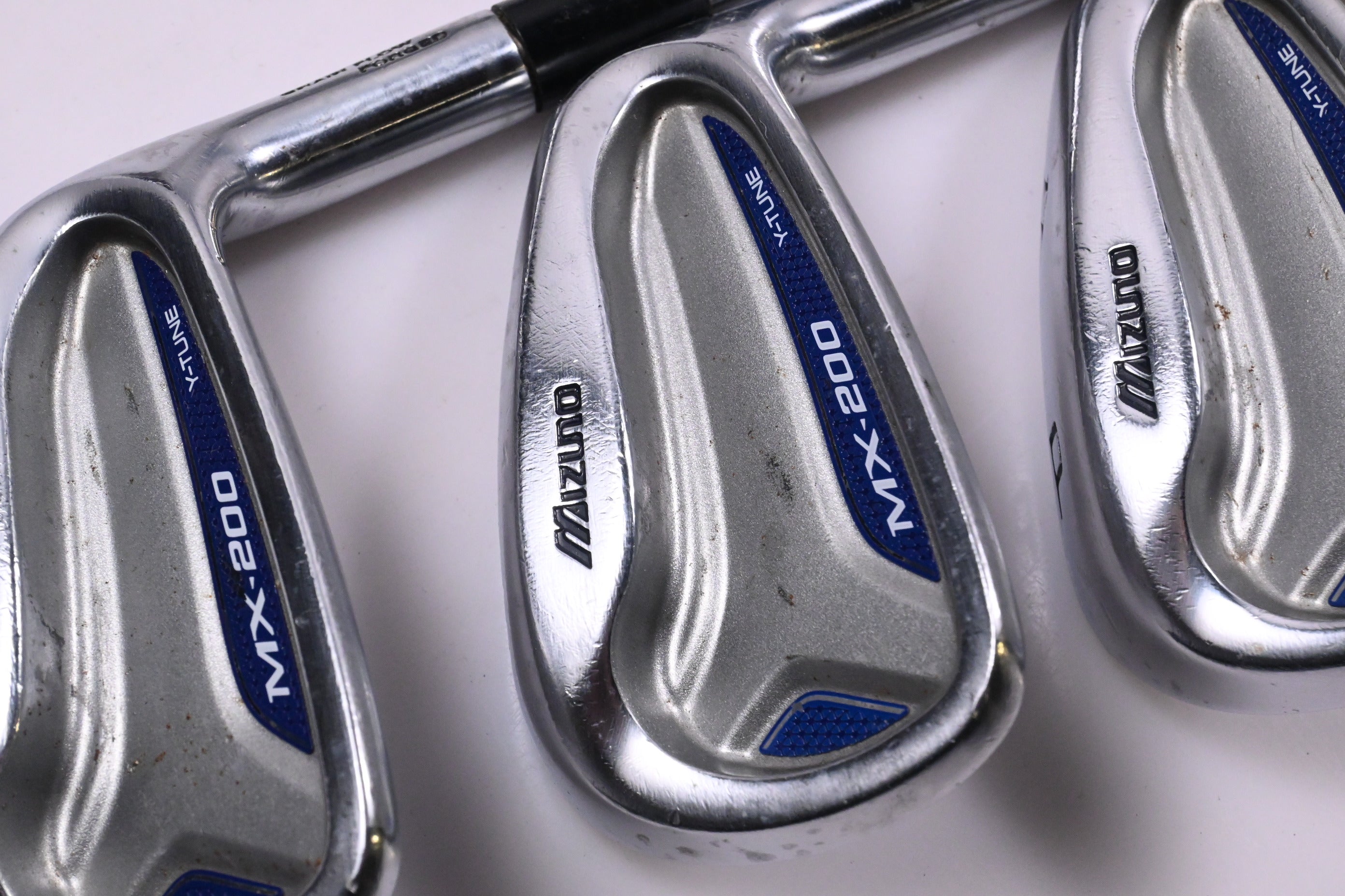 Mizuno MX-200 Irons / 6-PW / Regular Flex Dynamic Gold SL R300 Shafts