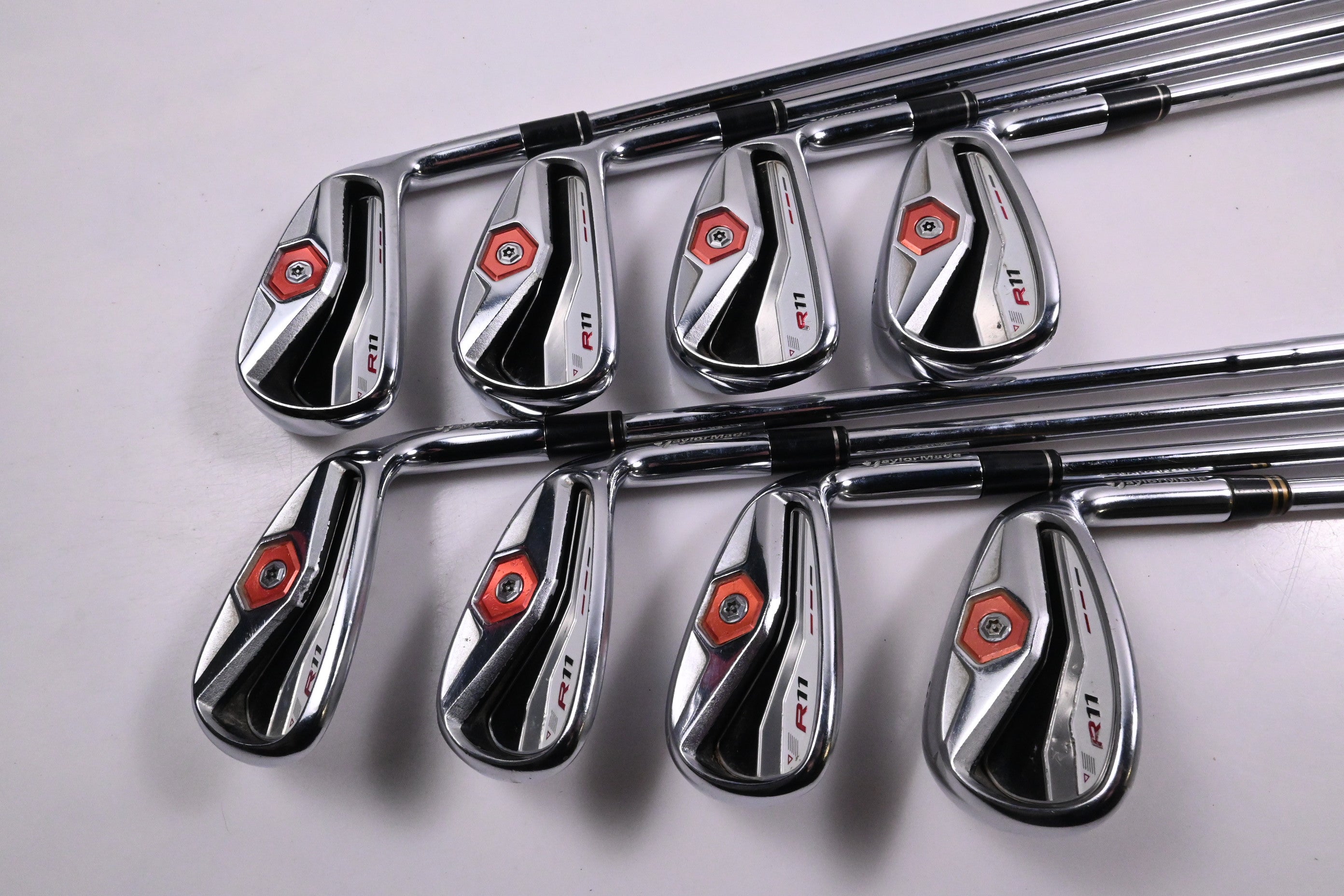 Taylormade R11 Irons / 5-PW+GW+SW / Regular Flex KBS Tour 90 Shaft