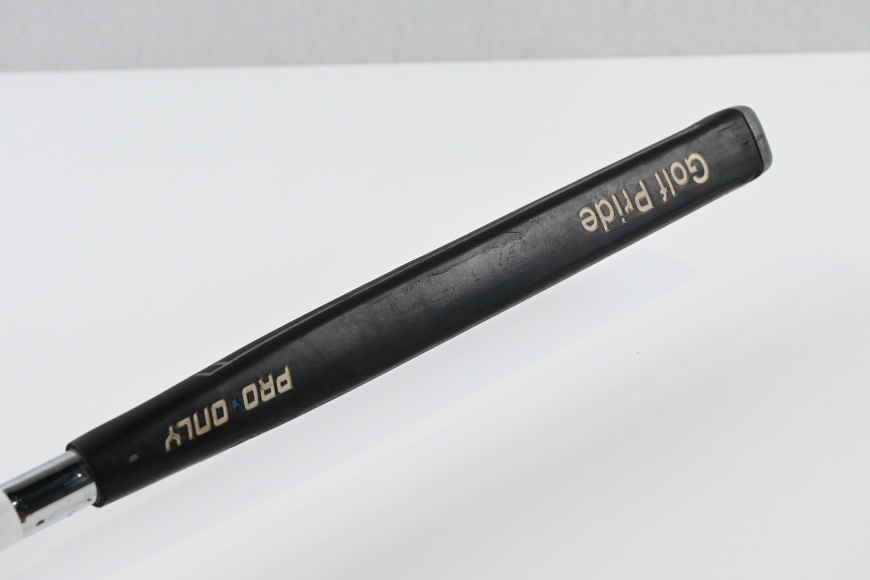 Odyssey White Ice Teron Mid Putter / 34 Inch