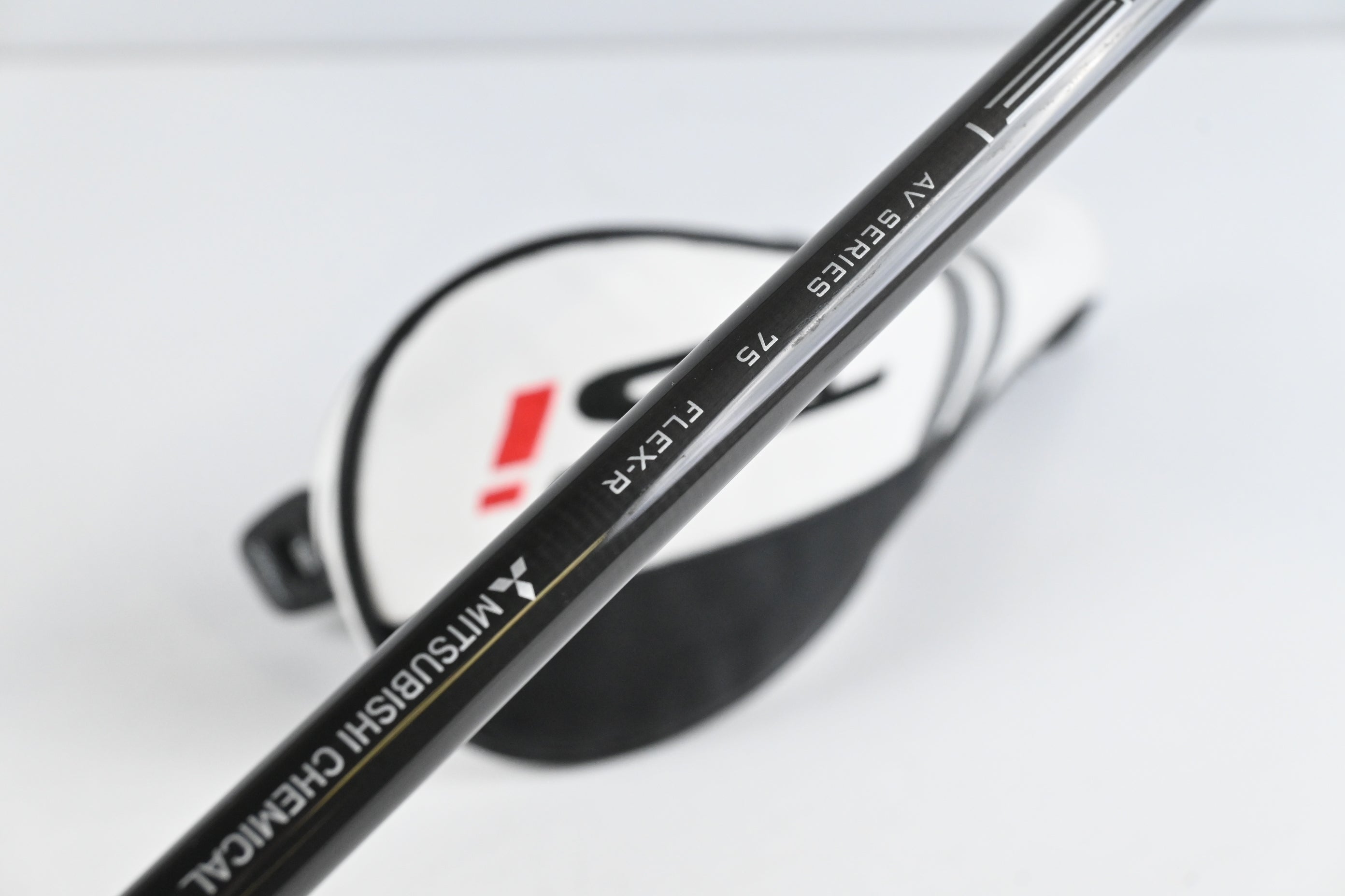 Titleist TSi2 #3 Wood / 16.5 Degree / Regular Flex Tensei AV Blue 75 Shaft